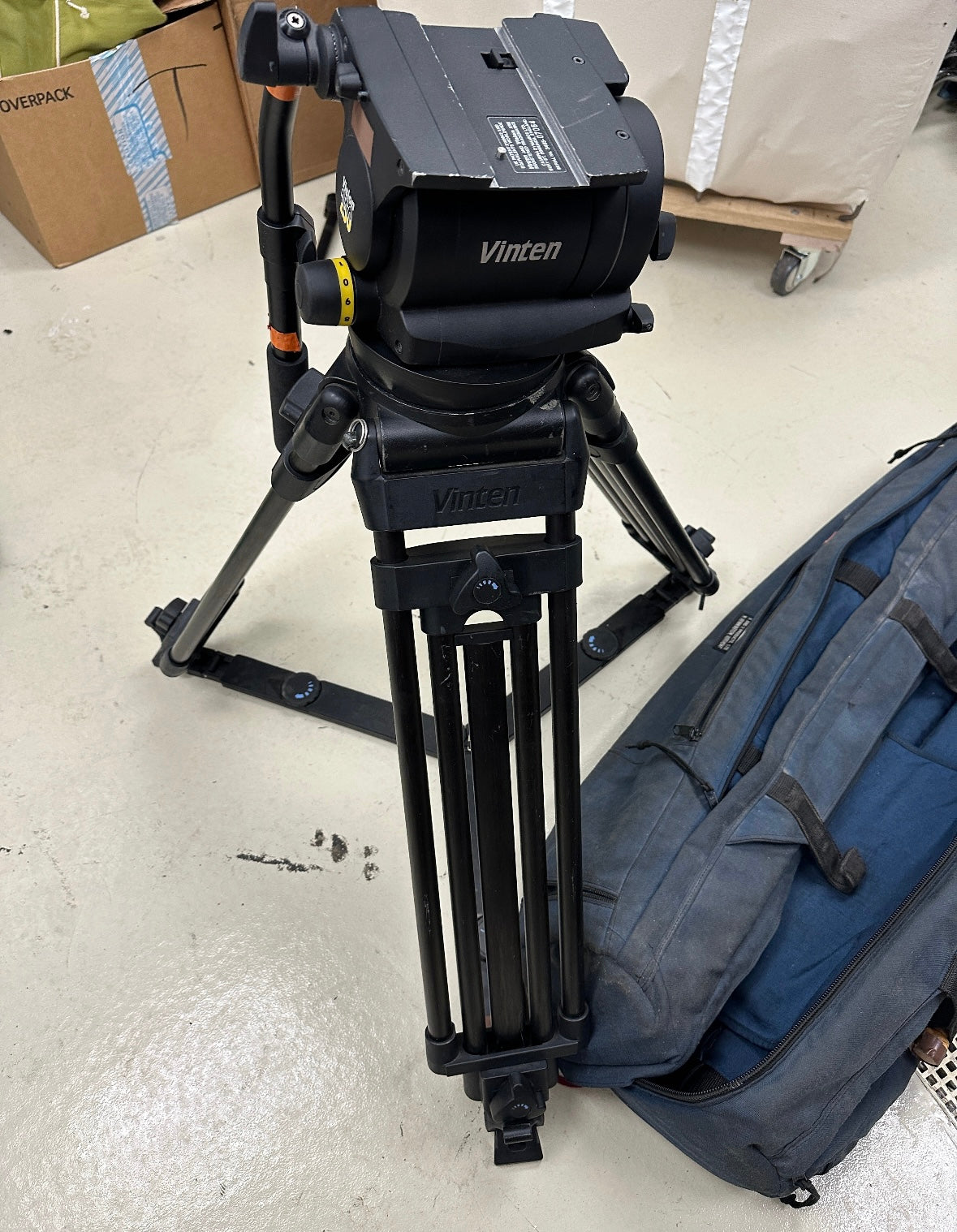Vinten Vision 250 Fluid Head with Carbon Fiber 2-Stage Tripod