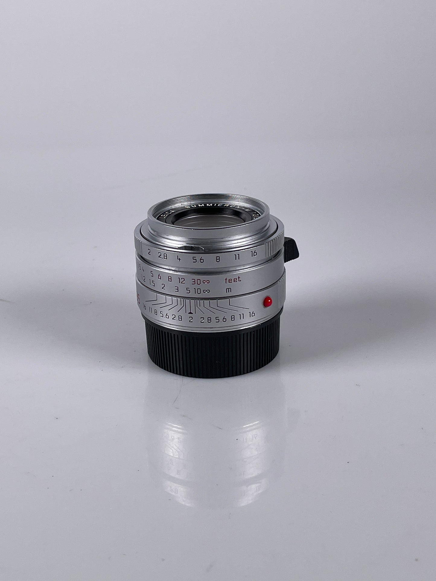 Leica Summicron-M 35mm f2 ASPH Chrome Silver M mount lens