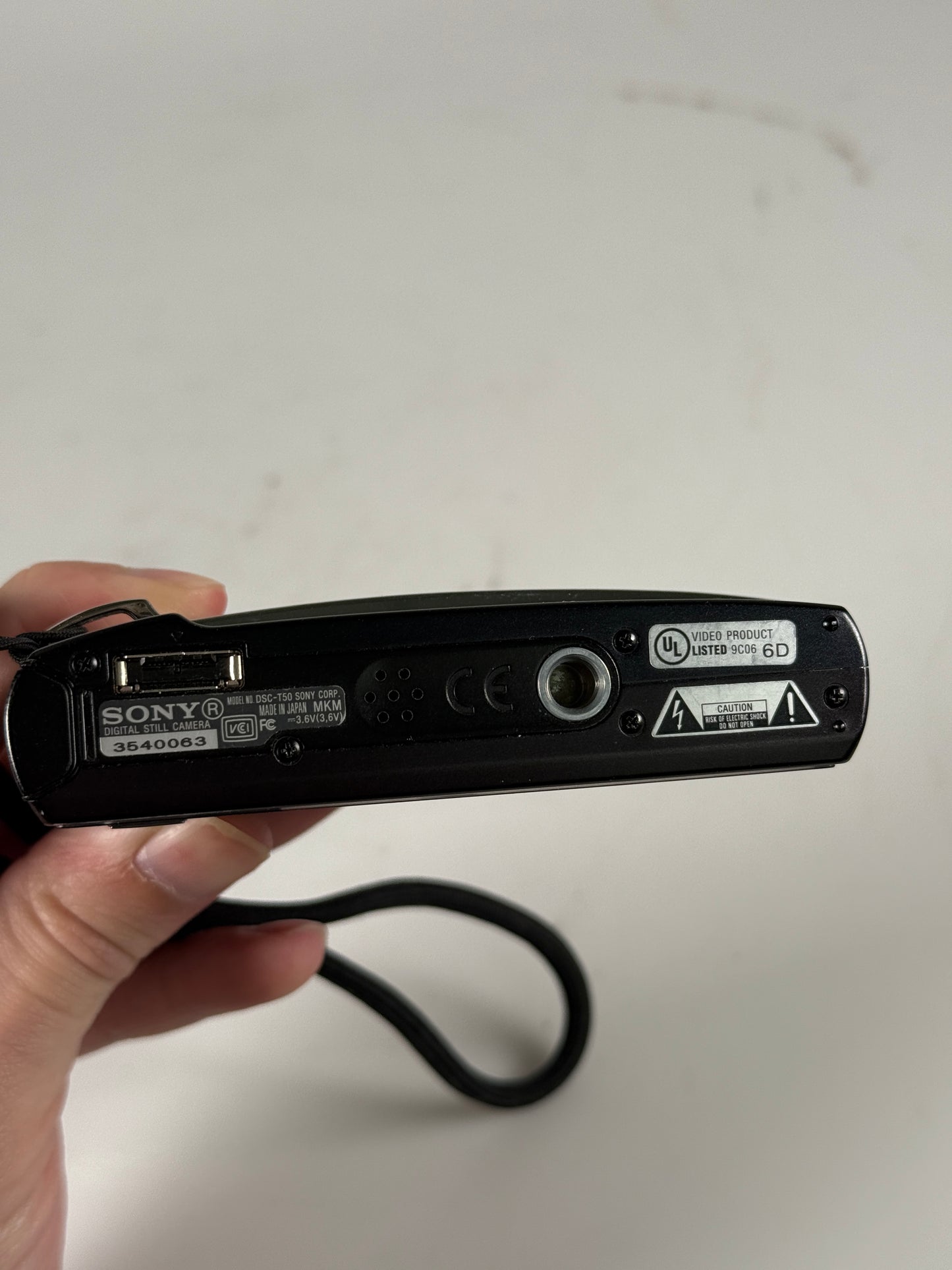 Sony Cybershot DSC-T50 7.2MP Digital Camera black