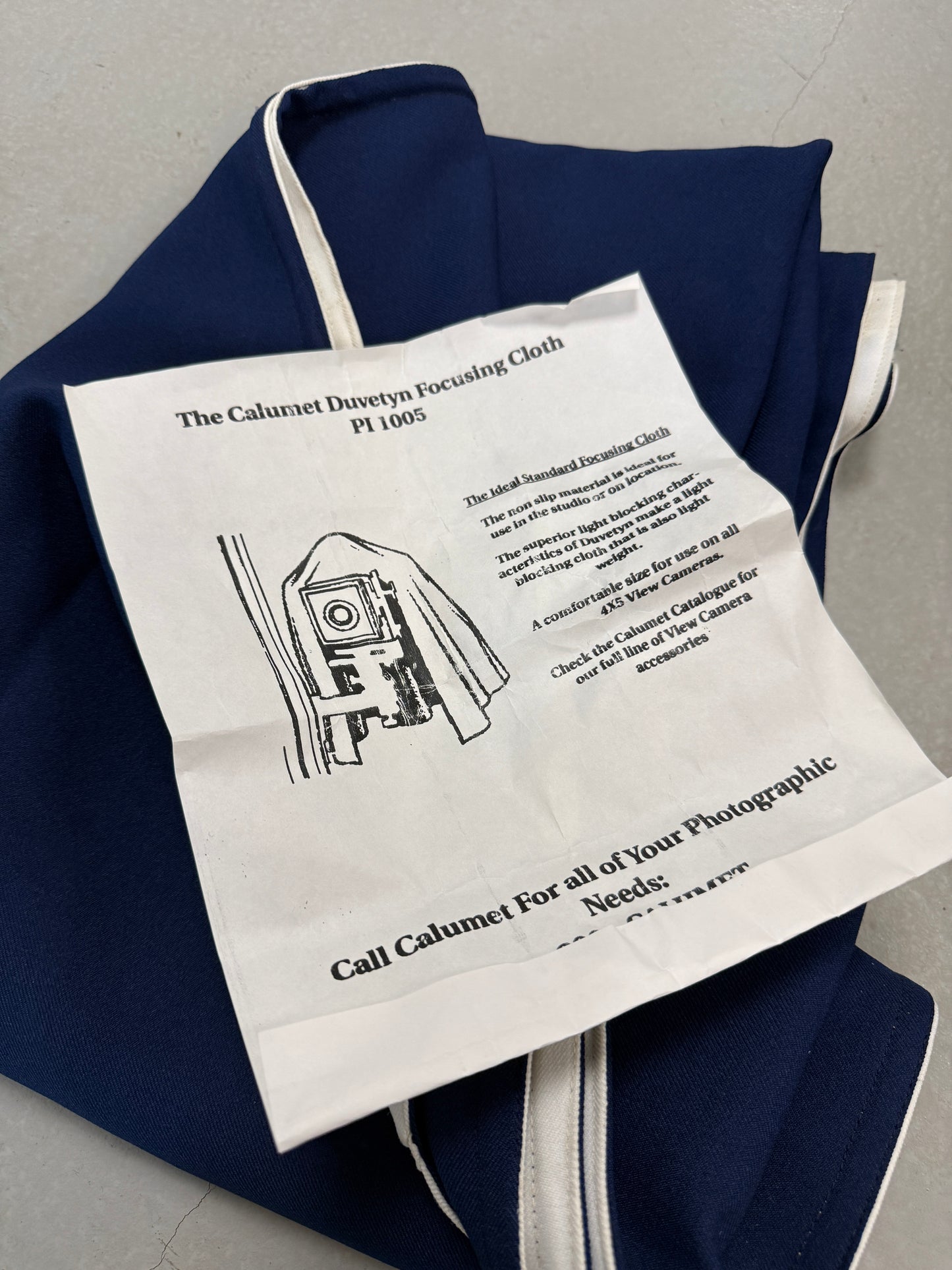 Calumet Large Format Dark focuing Cloth blue Duvetyn PI 1005