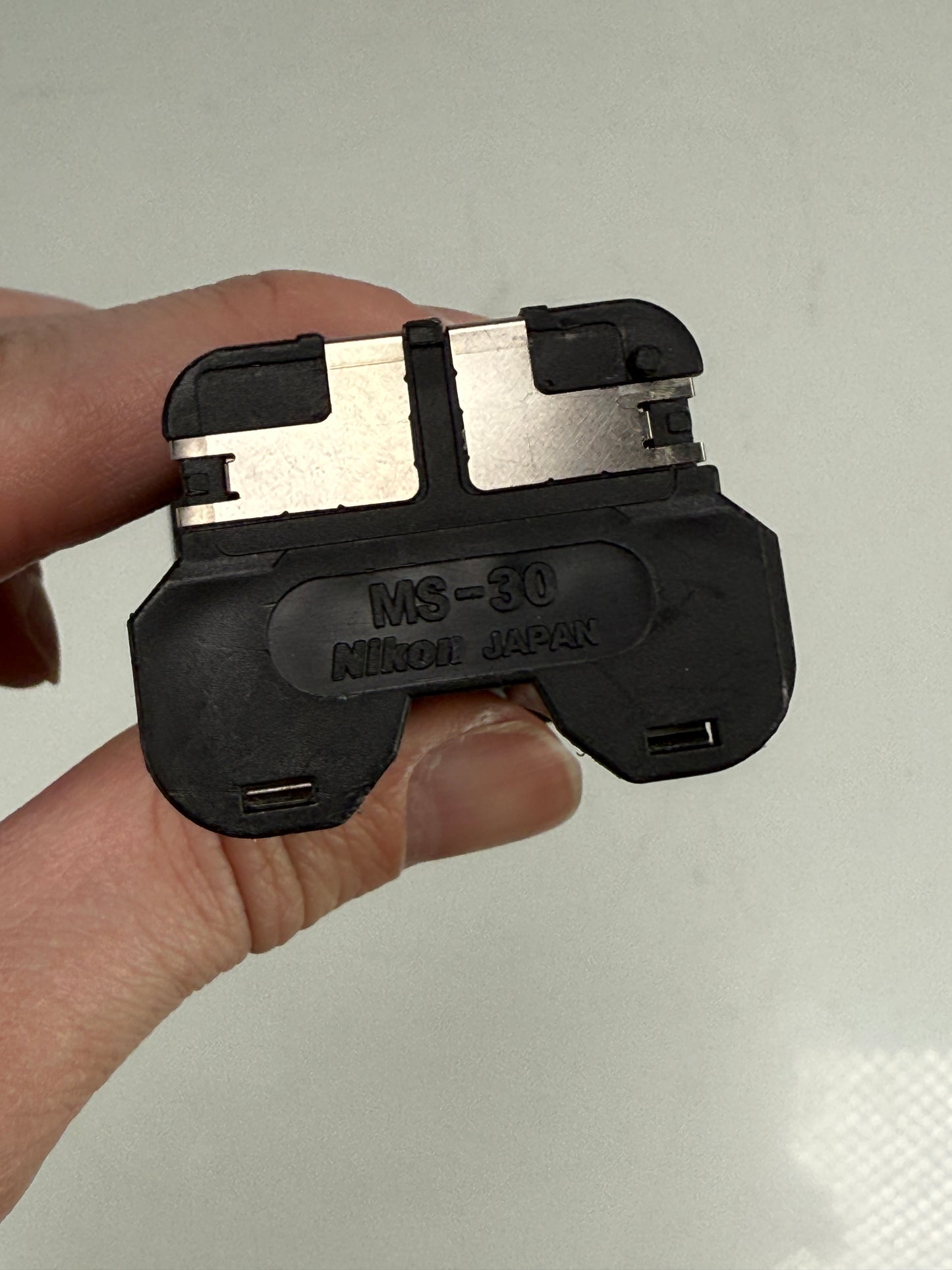 Nikon MS-30 AA Battery Holder Tray MS30 for F5 Camera