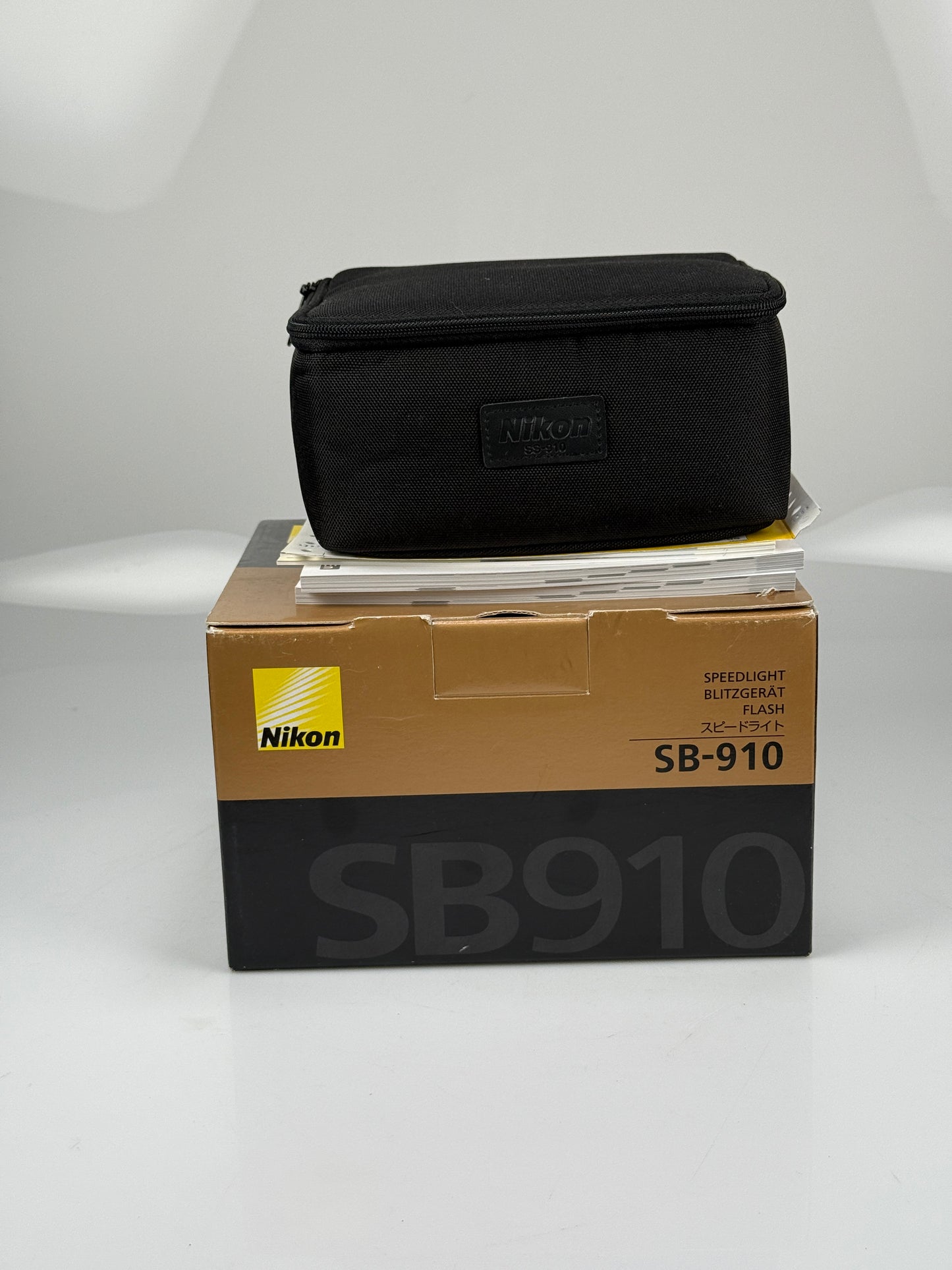 Nikon SB-910 Shoe Mount Flash