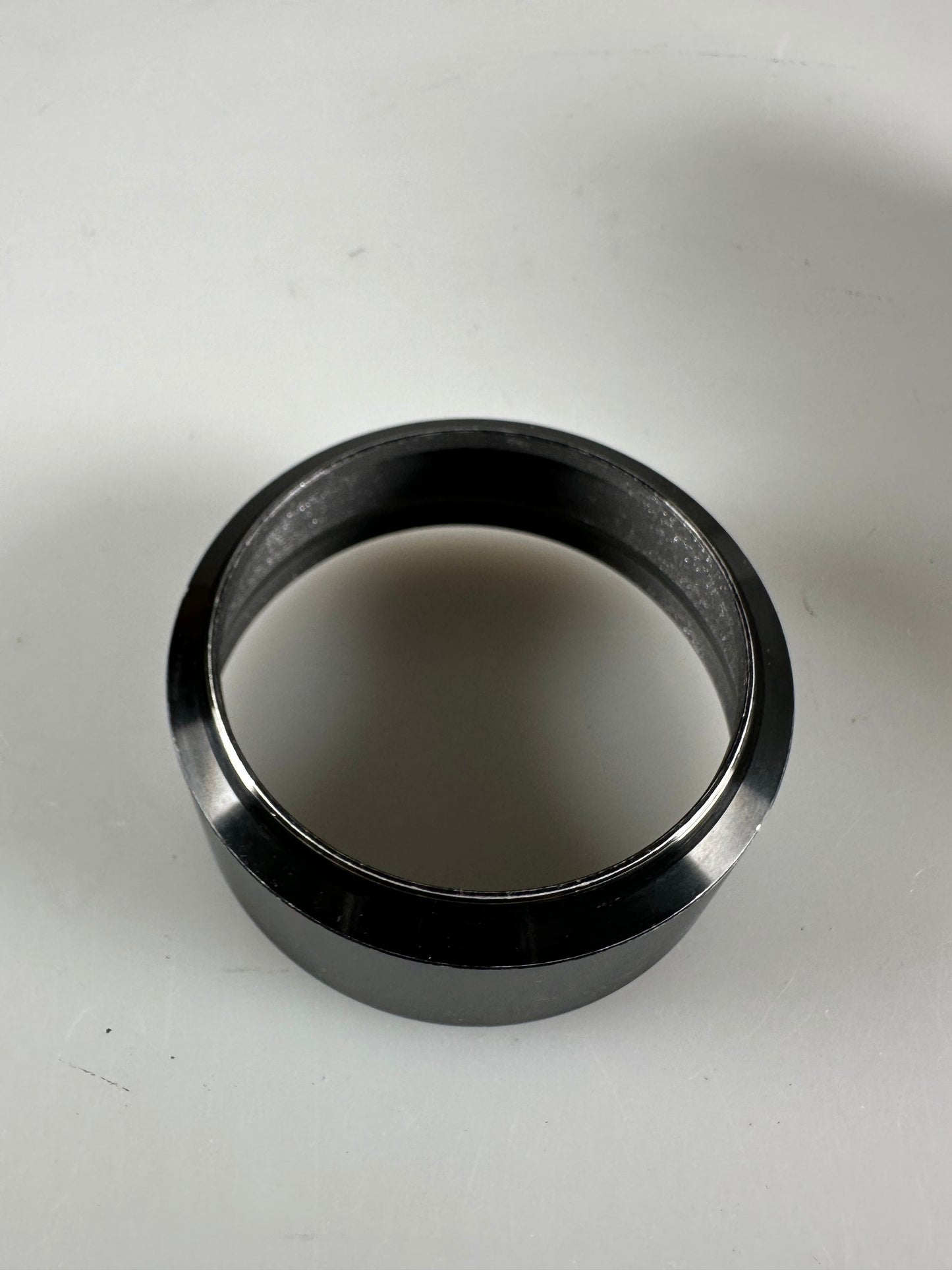 Nikon HN-20 Lens Hood Shade (72mm Screw-On) 85mm F1.4