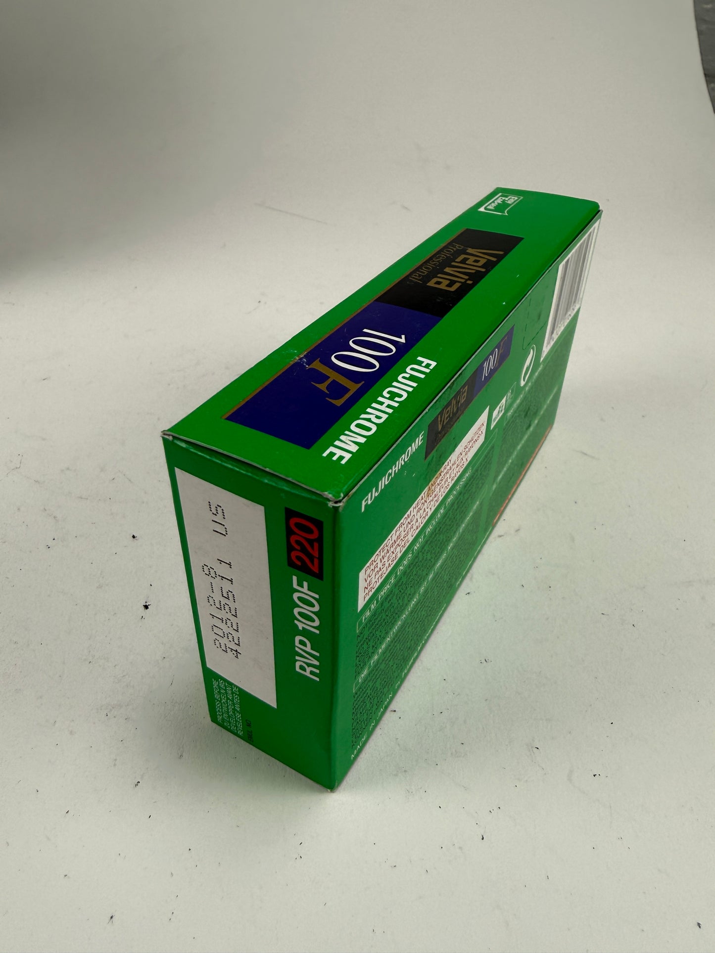 Fujichrome Velvia 100F 220 5 roll pro pack RVP 100F slide film 2012