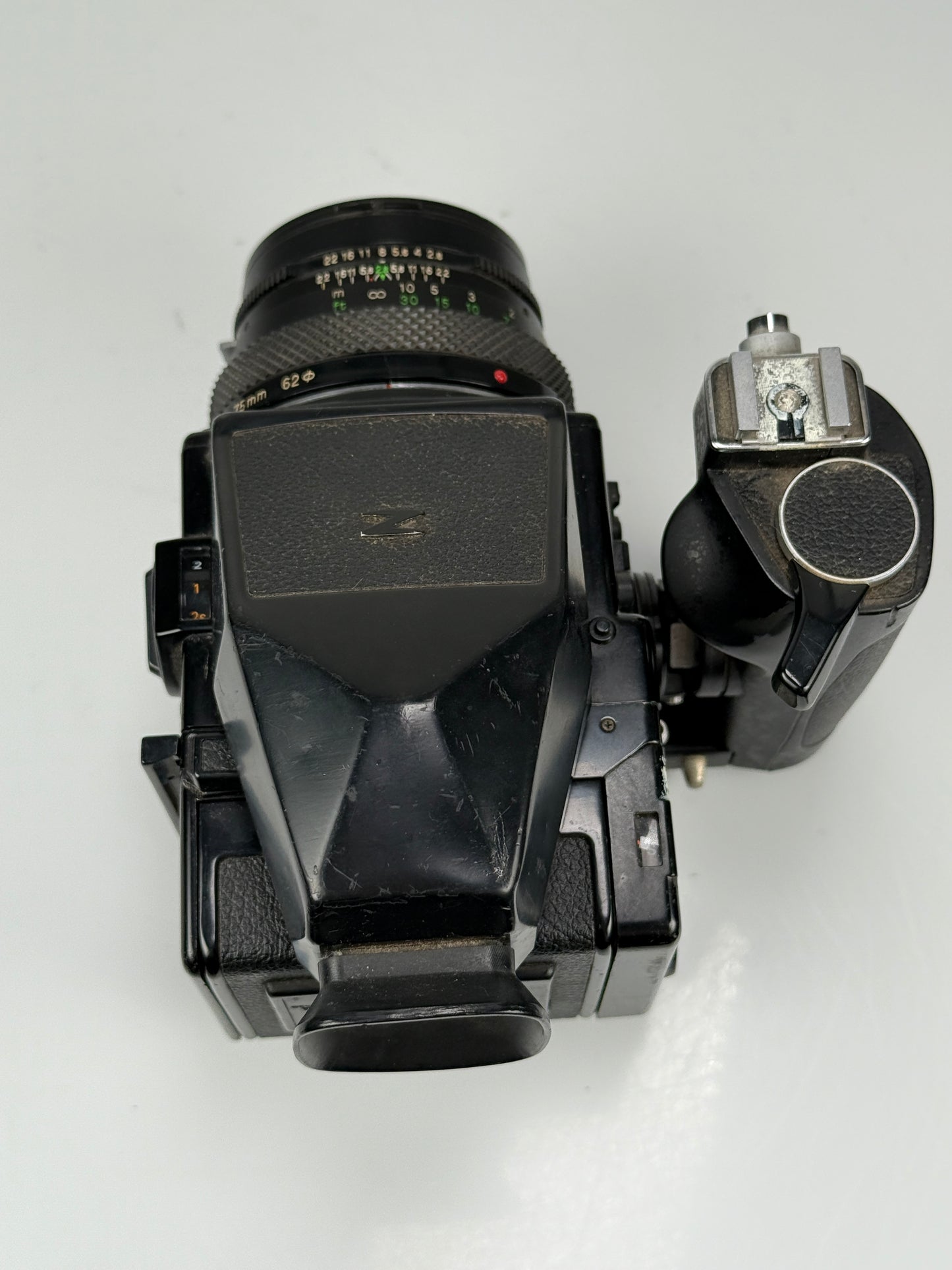 Zenza Bronica ETRSi Medium Format Film Camera, prism, Finder grip, 75mm f2.8 lens kit