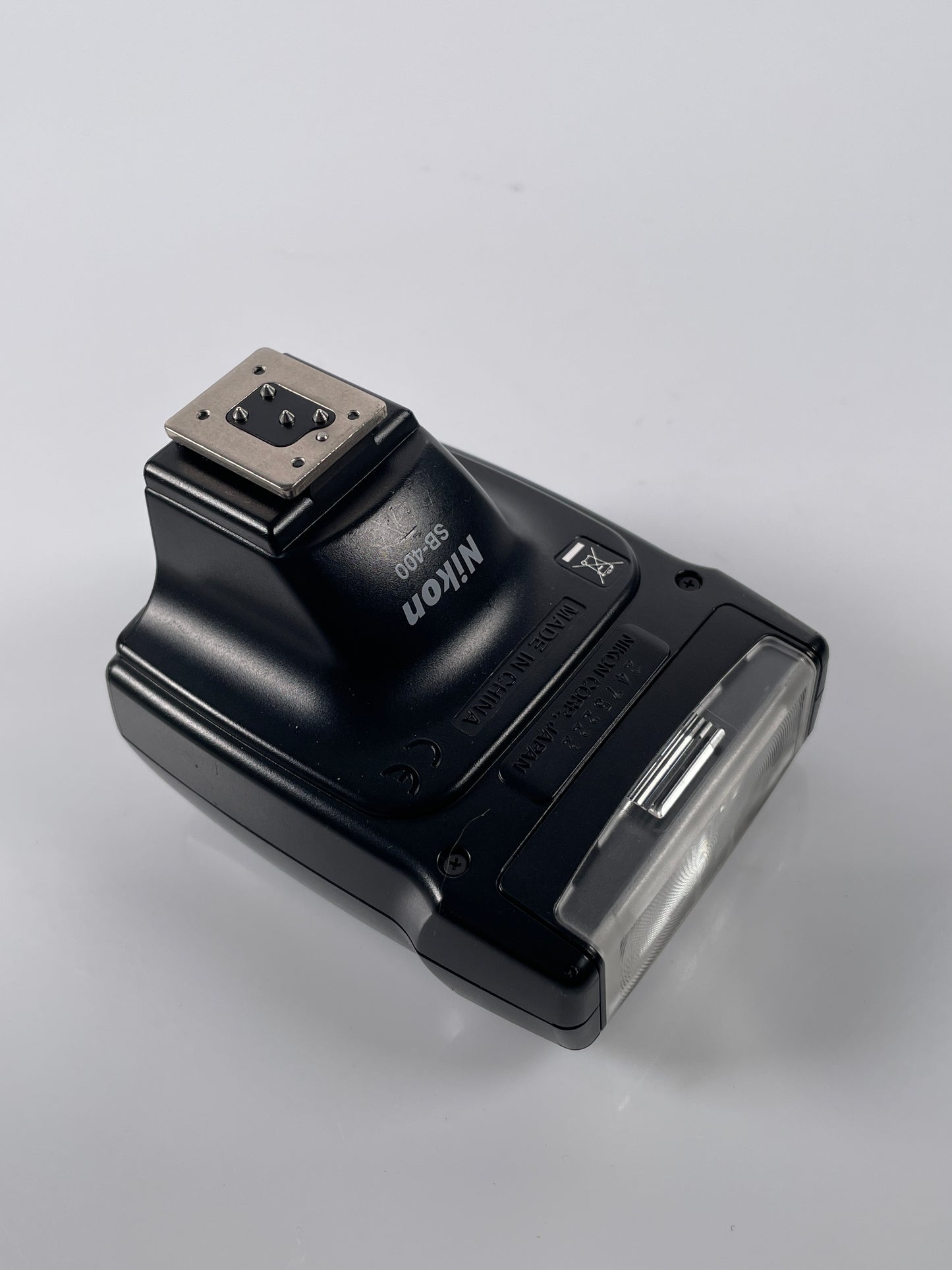 Nikon Speedlight SB-400 Shoe Mount Flash