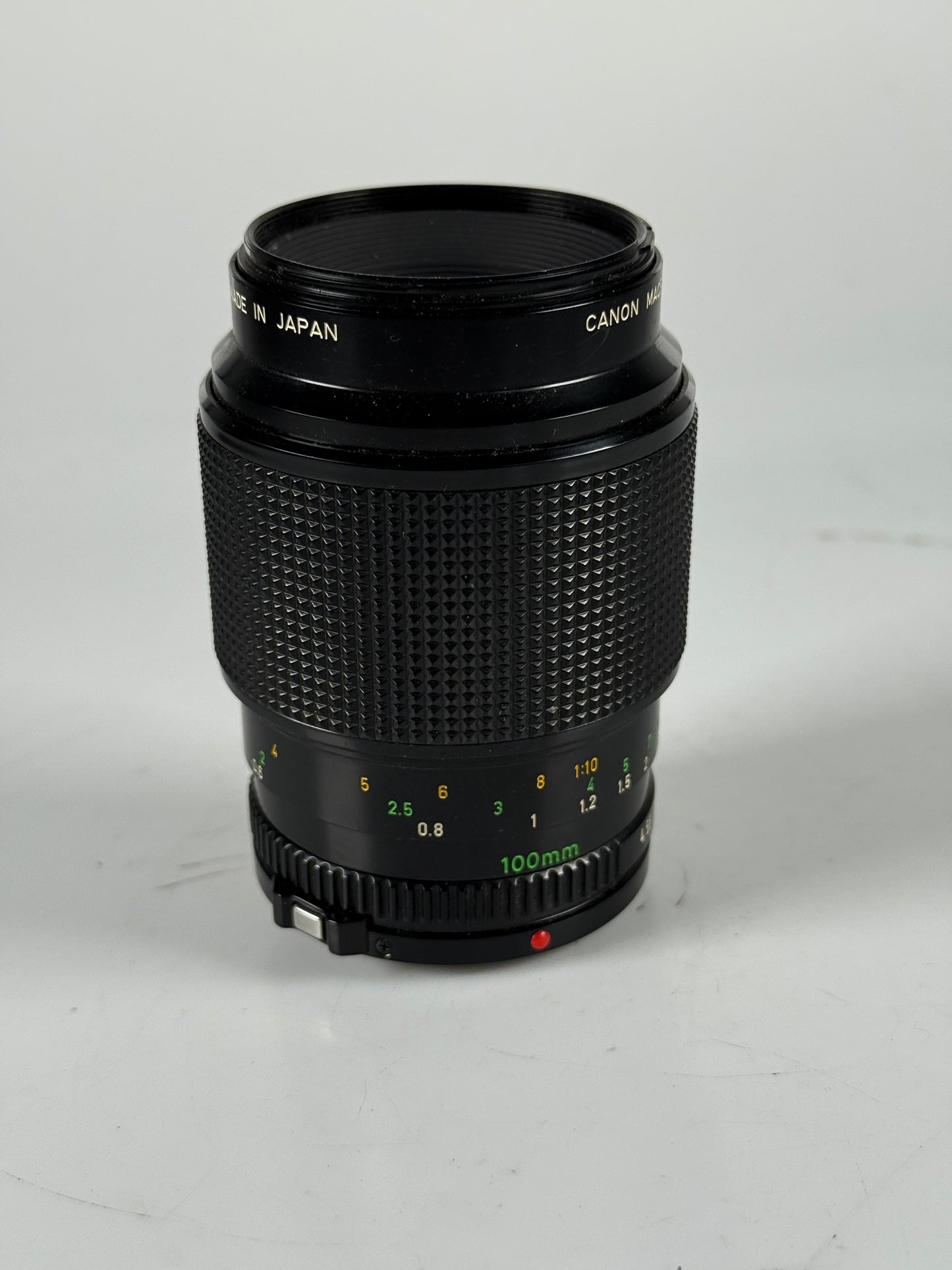 Canon New FD 100mm f4 MACRO