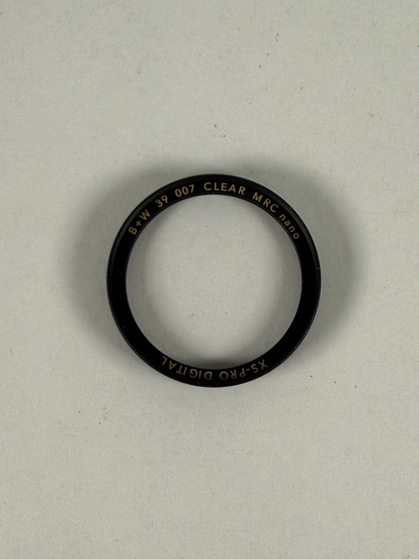 B+W 39mm 007 UV Clear MRC nano Lens Filter XS PRO
