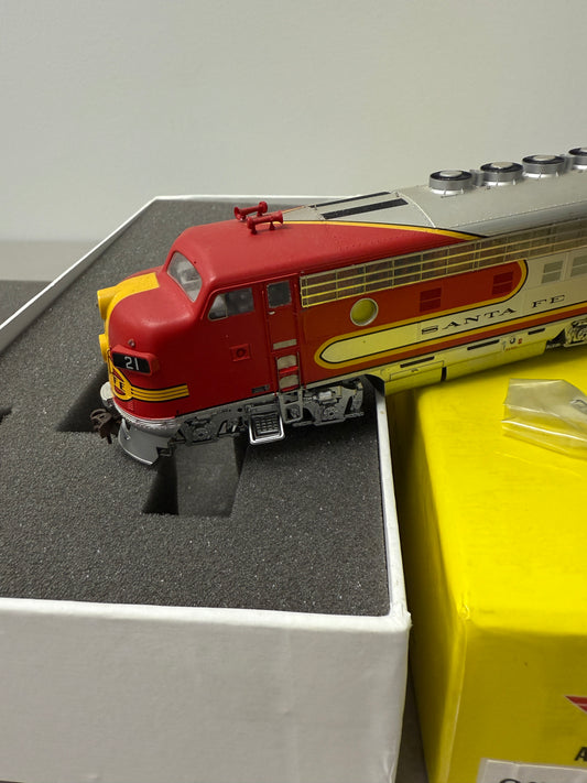 Athearn G1500AA Ho Genesis Santa Fe #21 F-7A Phase 1 Diesel #37L