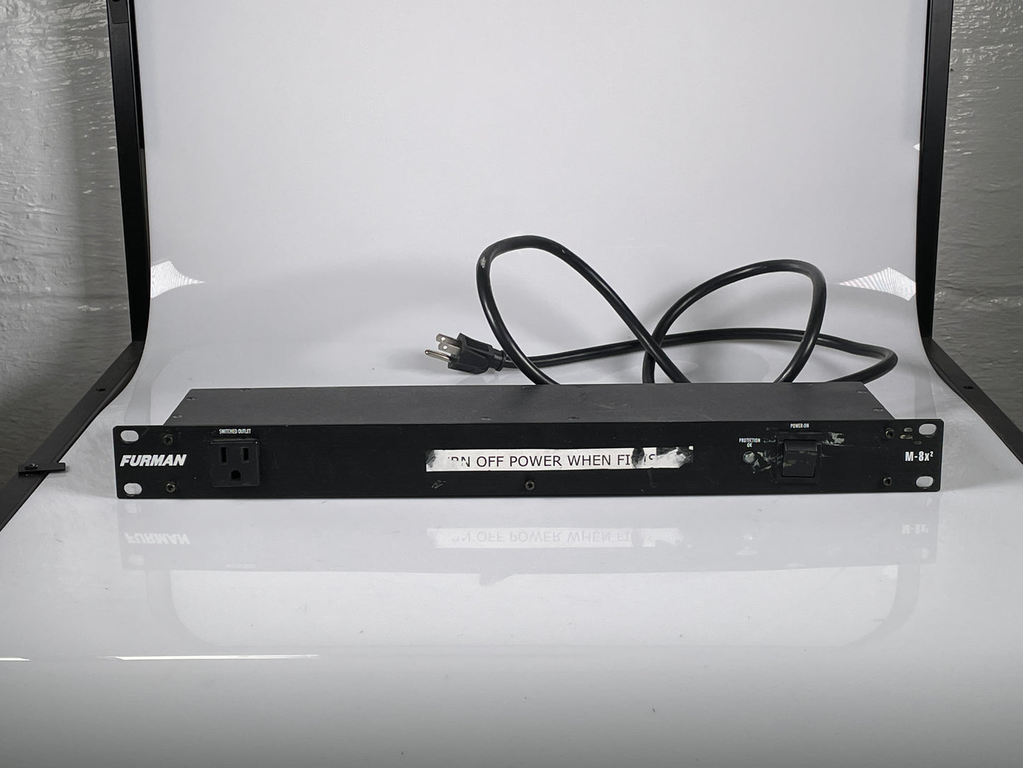 Furman M8X2 8 Outlet Power Conditioner and Surge Protector