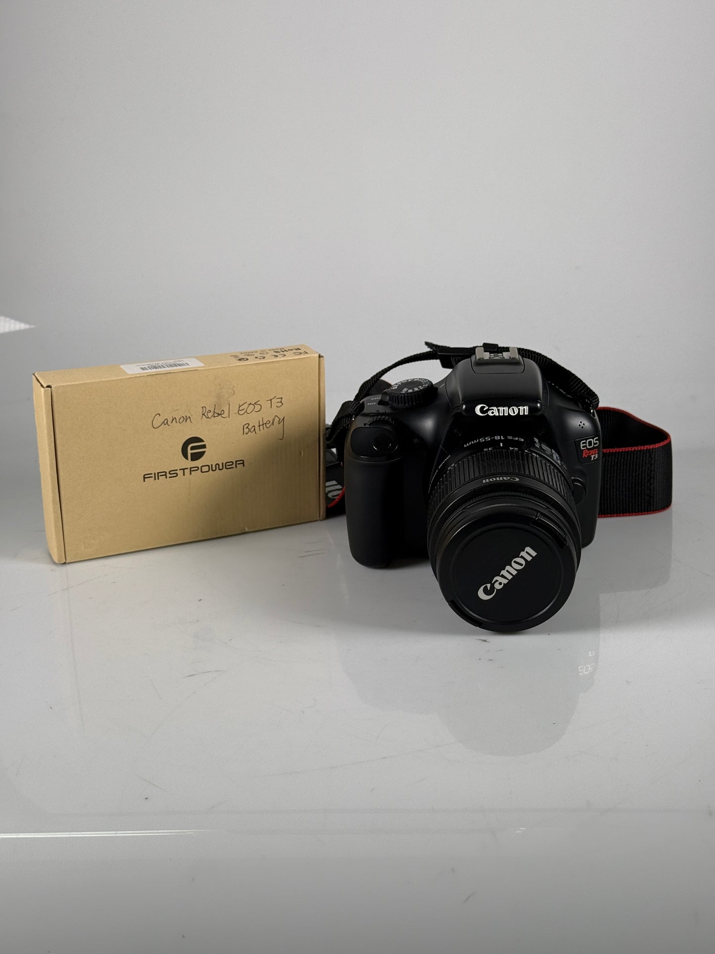 Canon EOS Rebel T3 DSLR Camera kit with 18-55mm lens