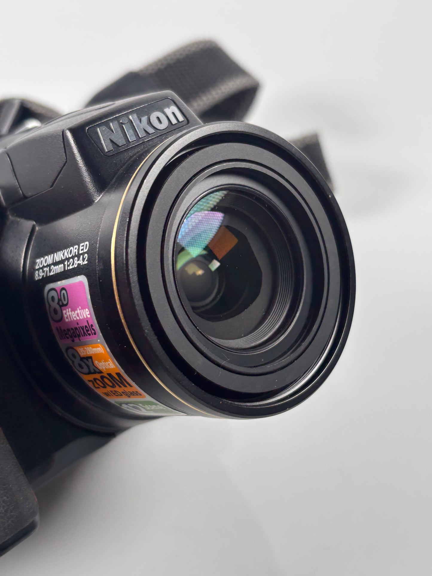 Nikon Coolpix Digital Camera 8700 8.0MP Black Zoom 8X