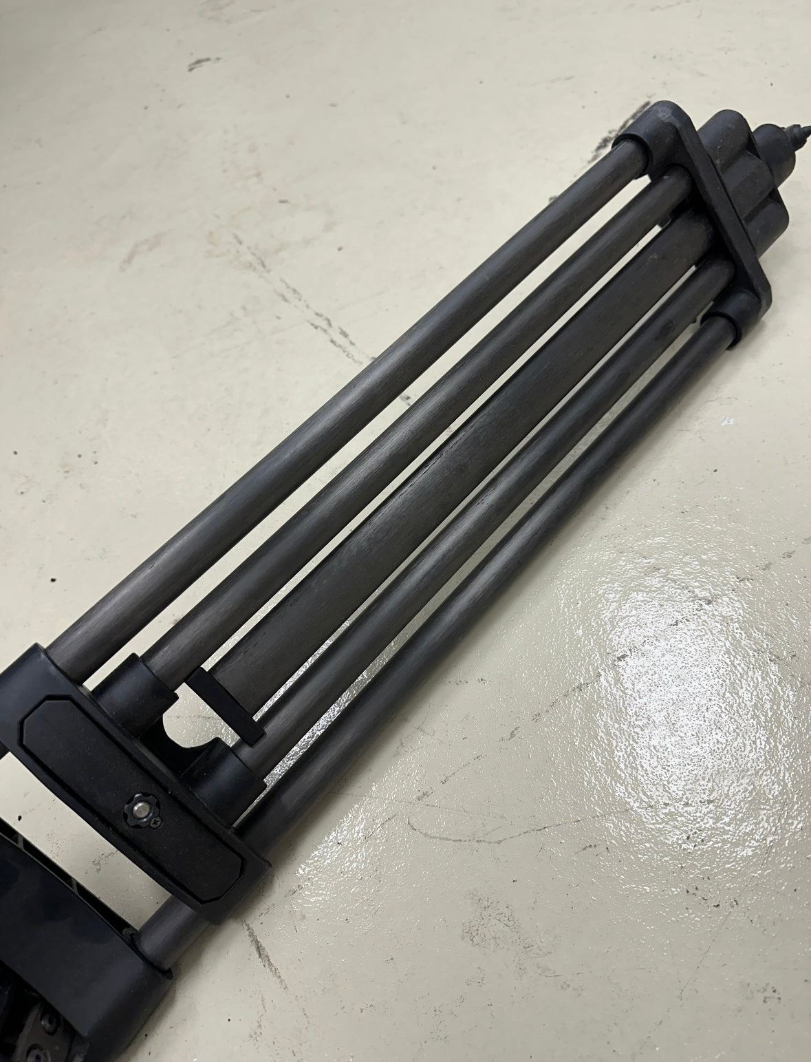 Vinten 3772-3 ENG Carbon Fiber 2-Stage Pozi-Loc Tripod Legs