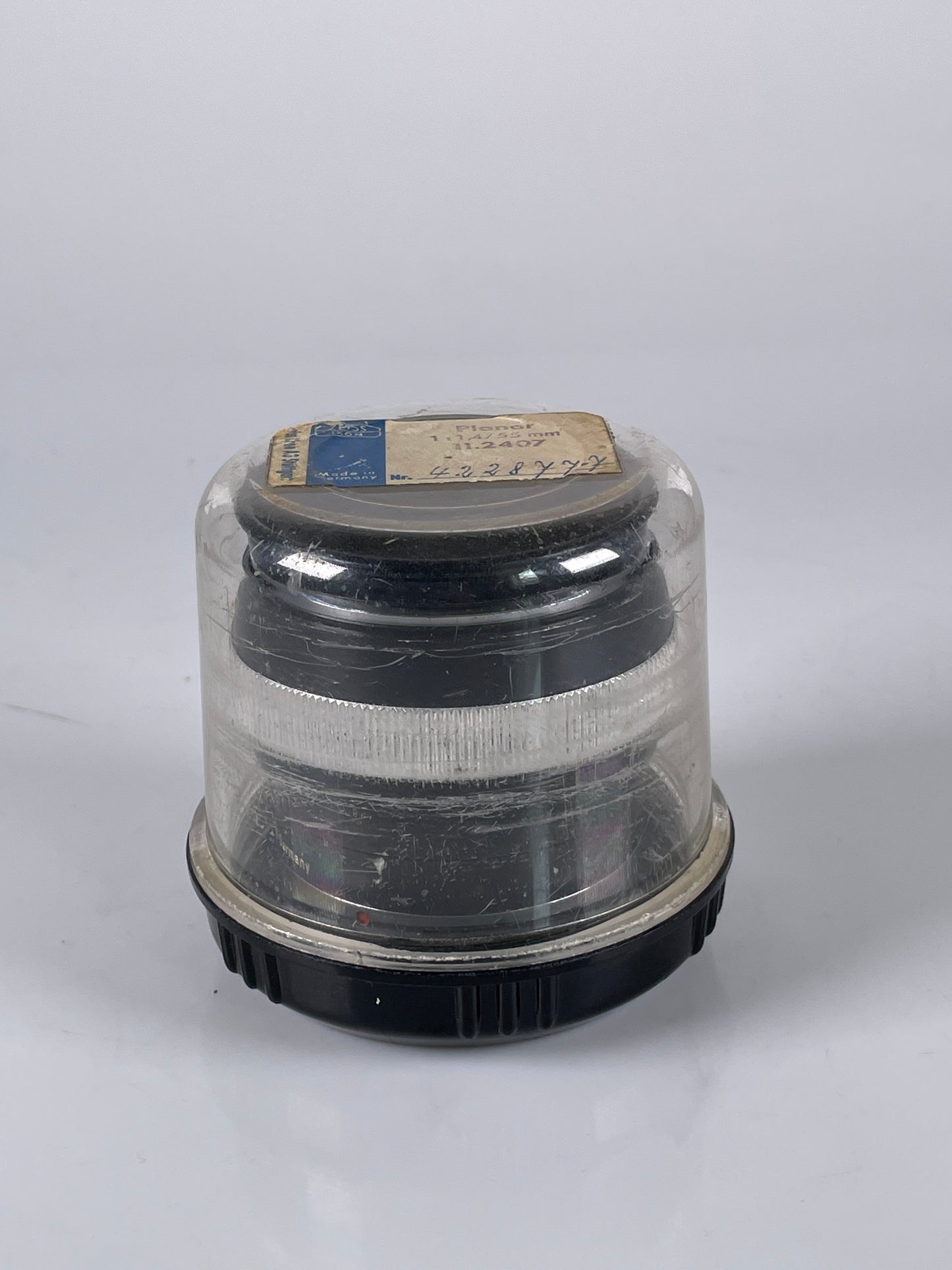 Carl Zeiss Planar 55mm f1.4 MF Lens For contarex black