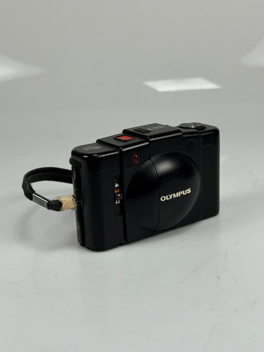 Olympus XA2 35mm Rangefinder Camera 35mm f3.5