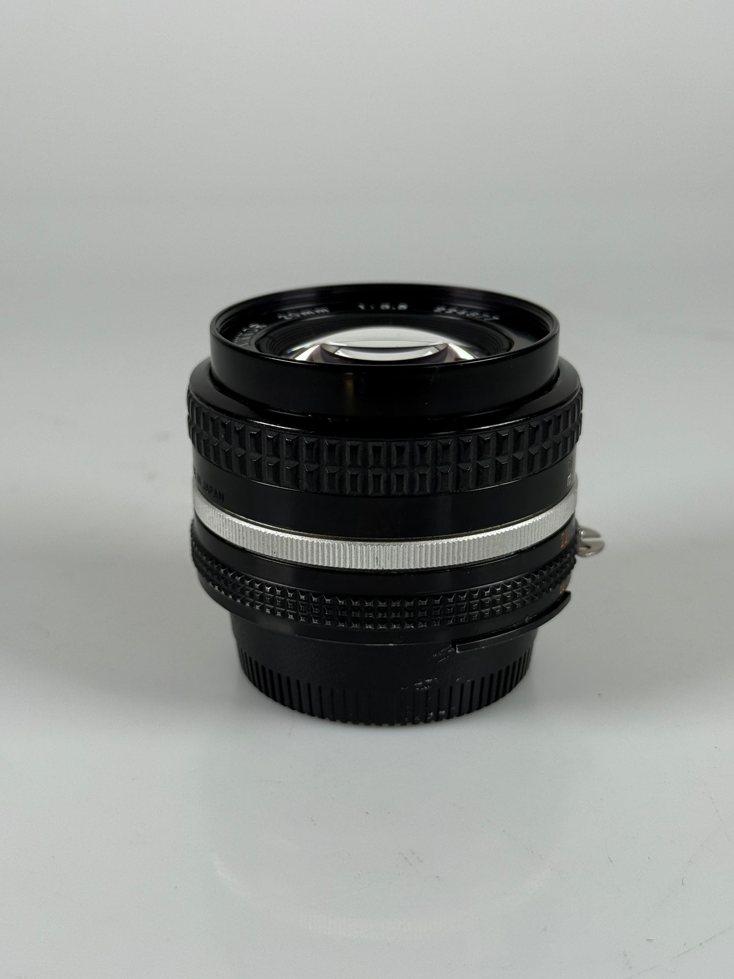 Nikon Ai-S AiS NIKKOR 20mm f3.5 MF Ultra Wide Angle Prime Lens