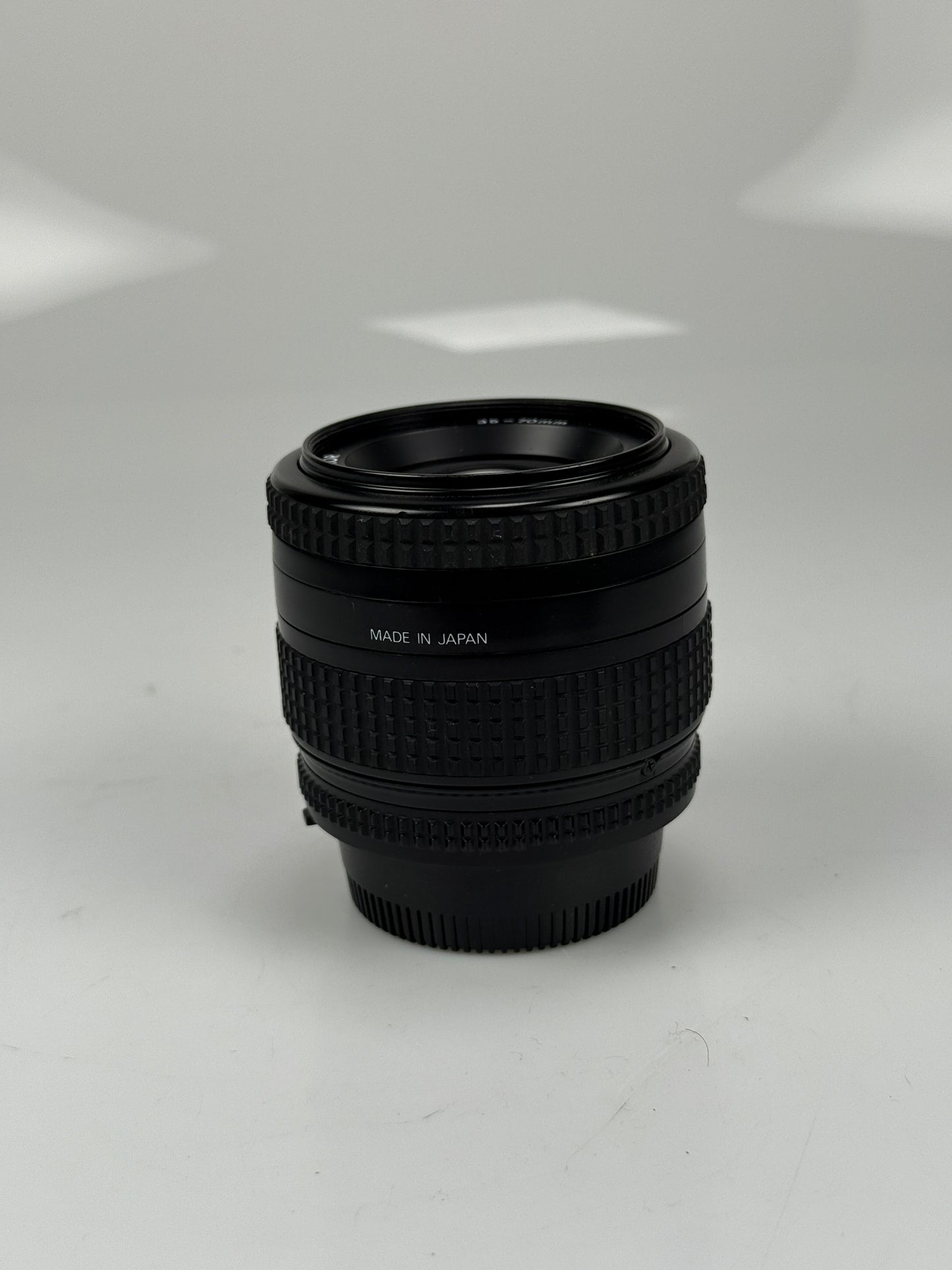 Nikon Nikkor AF 35-70mm f3.3-4.5 lens