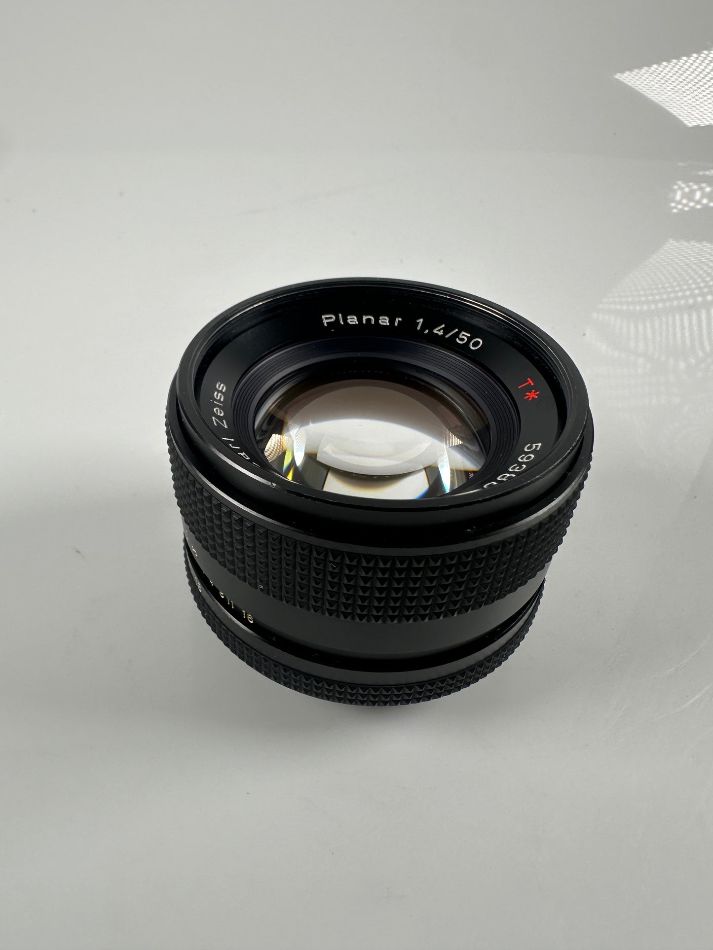 Contax Carl Zeiss T* Planar 50mm F1.4 AEJ MF Lens C/Y Mount