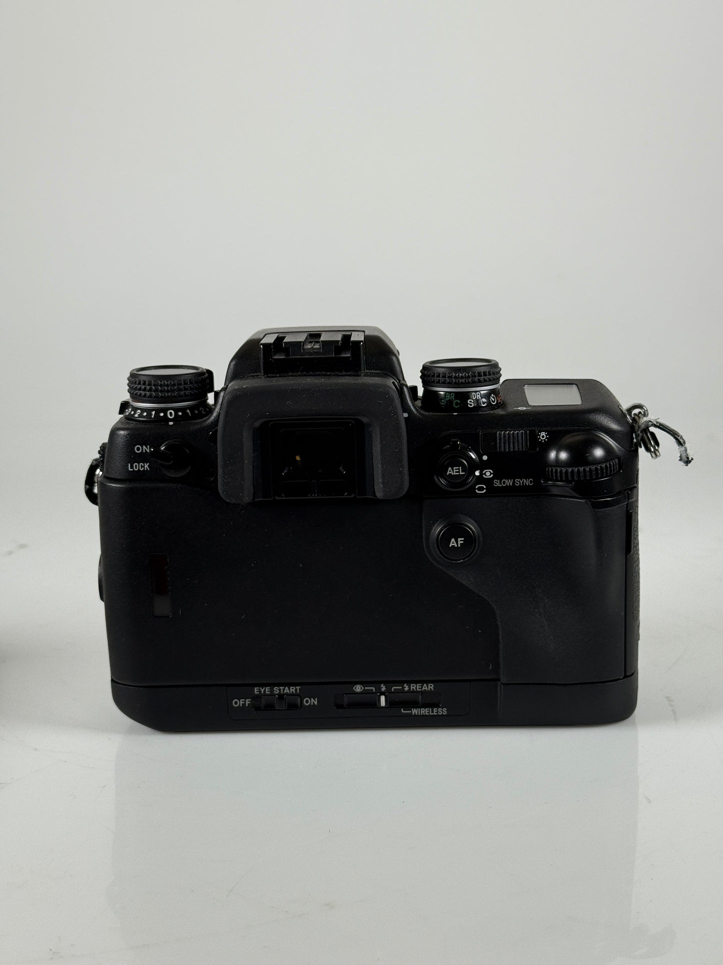 Minolta α9 a9 Maxxum Dynax Alpha 9 SLR 35mm Film Camera