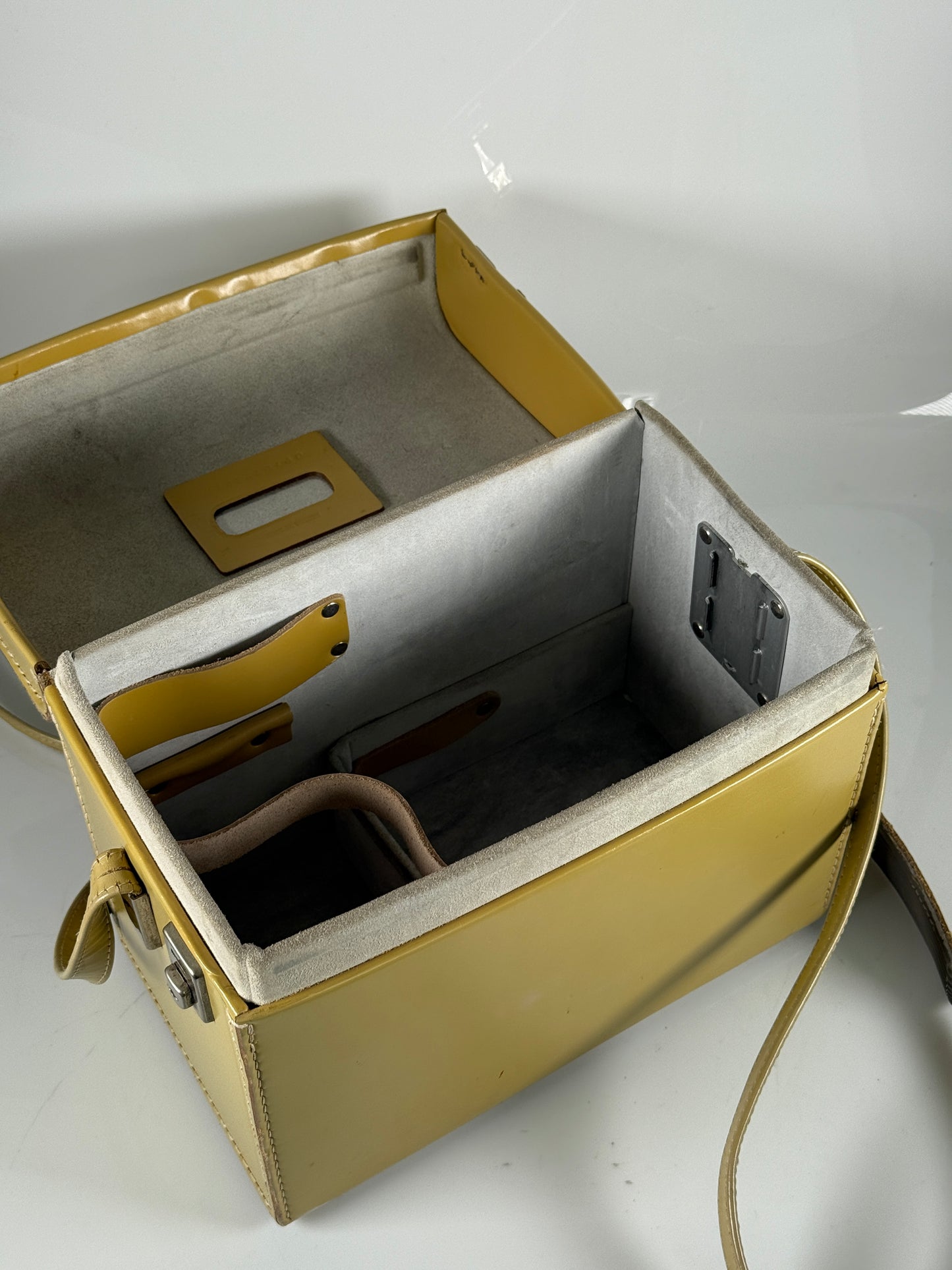 HASSELBLAD genuine Leather Camera Case Bag 27x18x24 cm