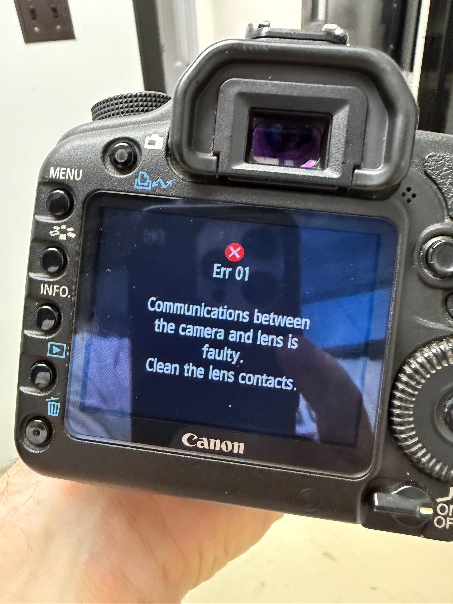 Canon EF 24-70mm f2.8L II USM Lens - Err 01 - Repair