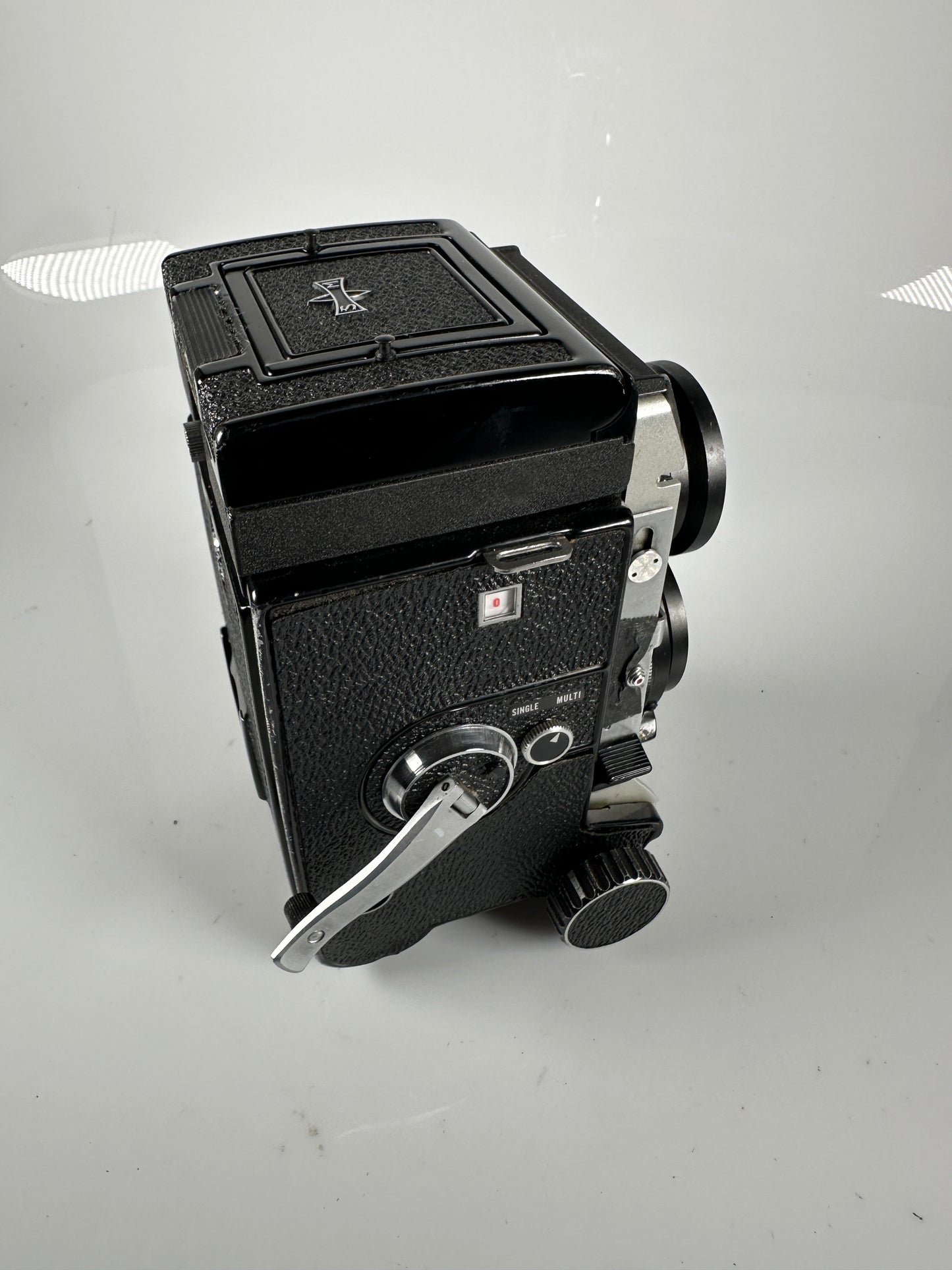 Mamiya C330 Pro F TLR medium format Film camera with waist level