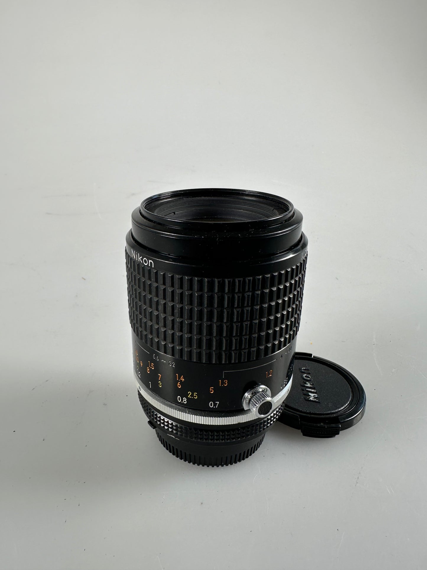Nikon Ai-s AIS Micro Nikkor 105mm f2.8 Lens