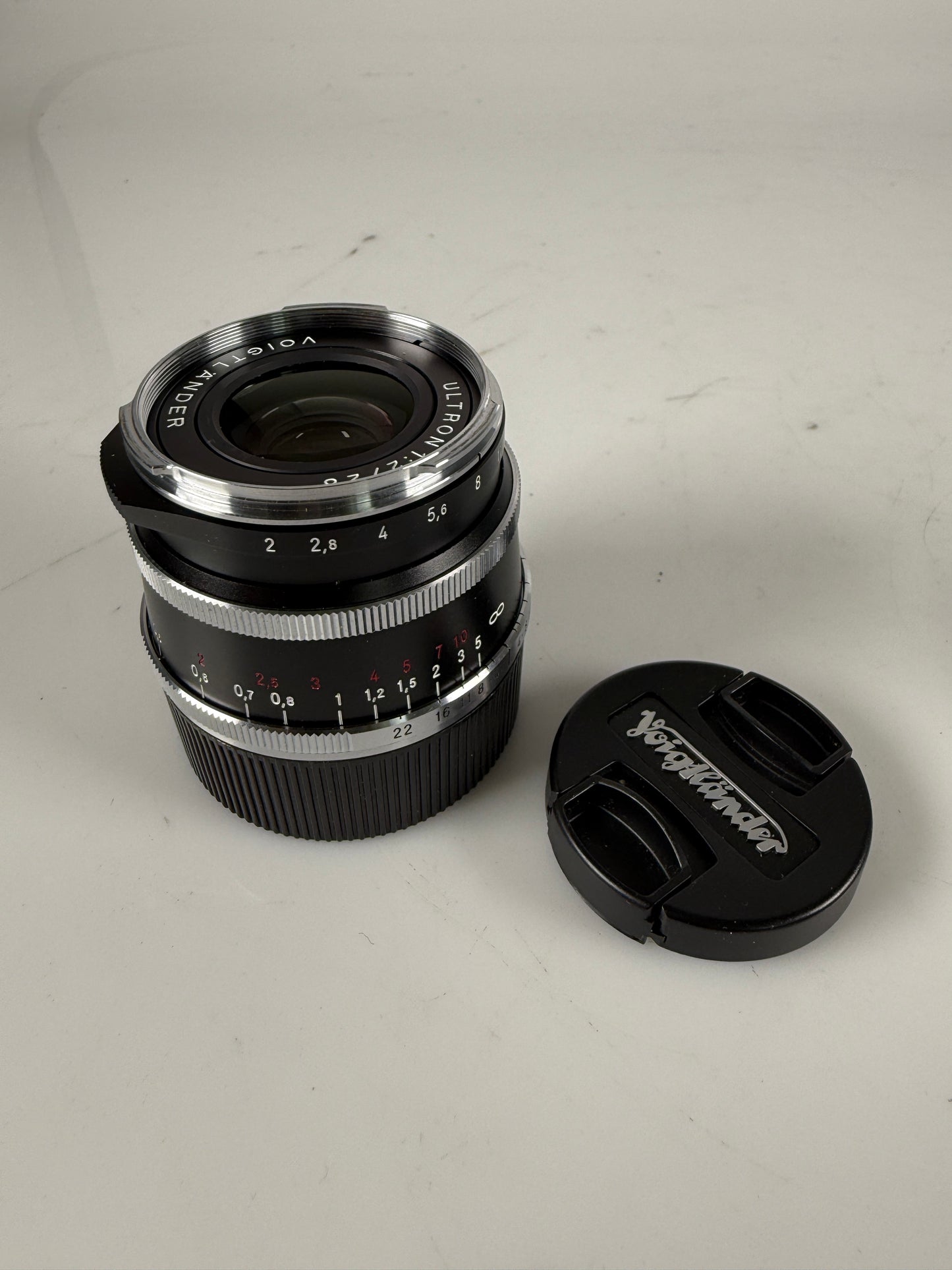 Voigtlander 28mm f2 ultron VM II Lens Leica M mount black