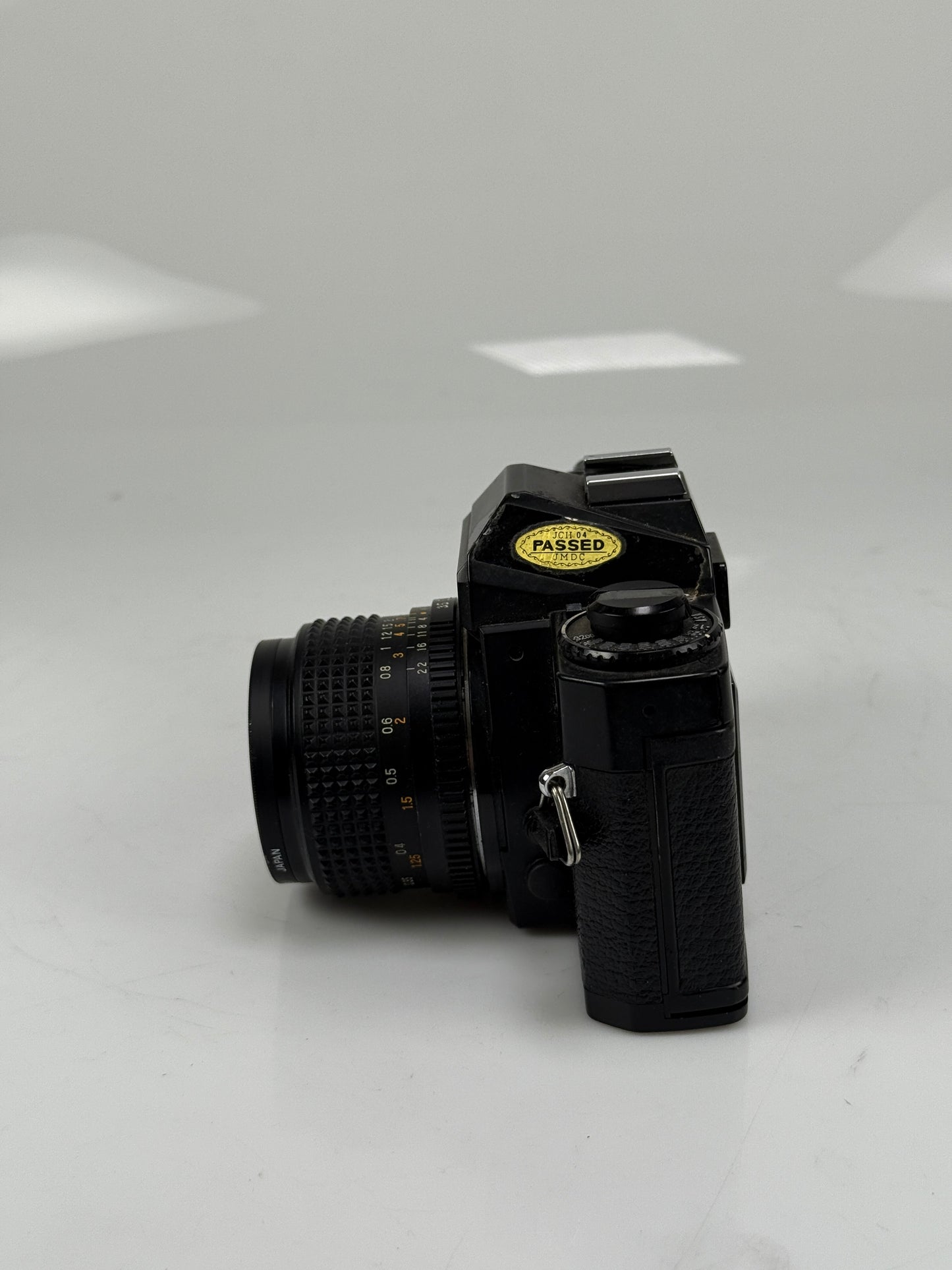 Mamiya ZE-2 Camera with Sekor 28mm F3.5 E lens kit