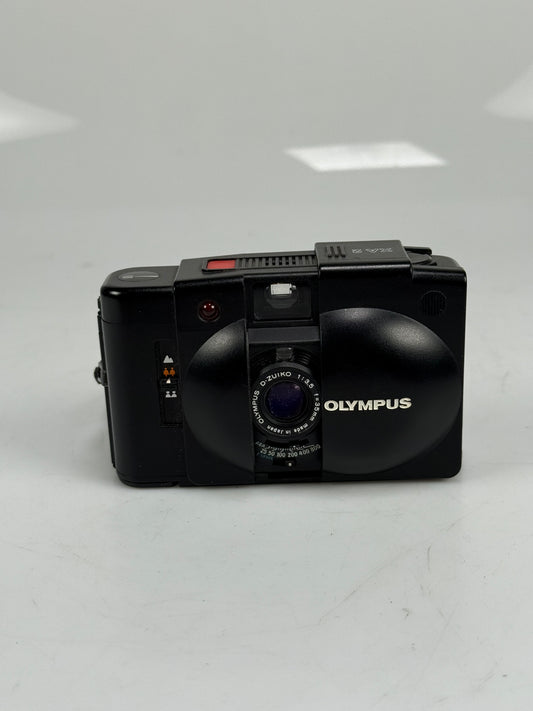 Olympus XA2 35mm Rangefinder Camera 35mm f3.5