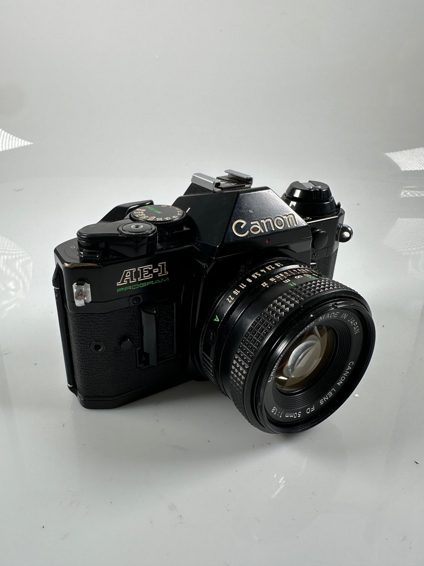 CANON AE-1 program black SLR 35mm Film Camera with 50mm f1.8 E-P rare
