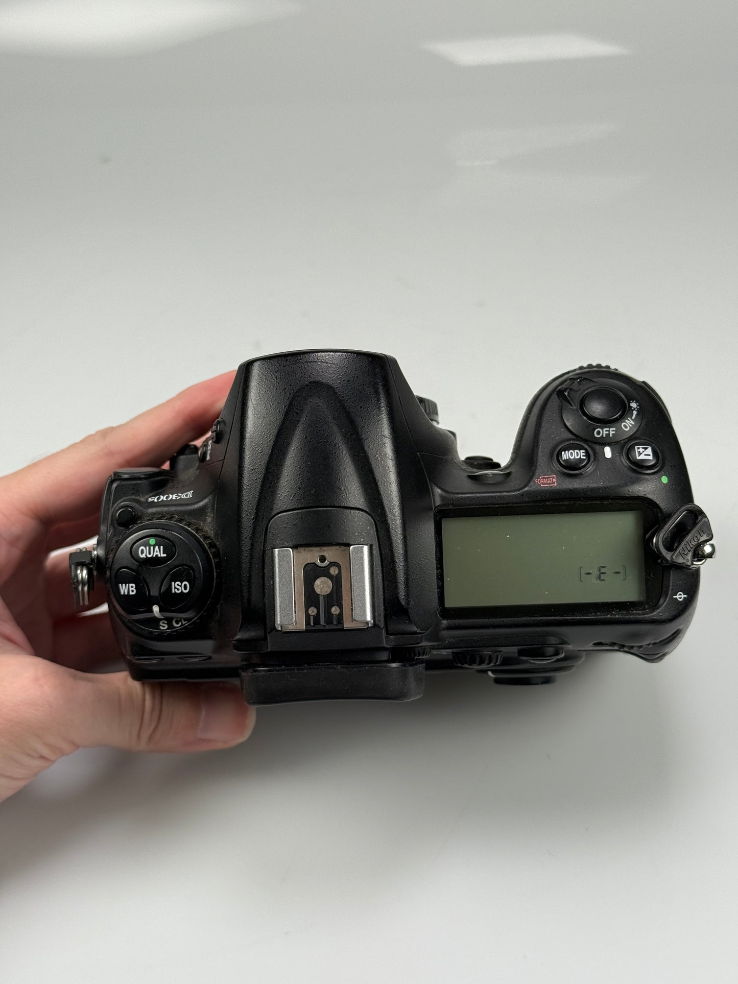 Nikon D300S 12.3MP Digital SLR Camera Body