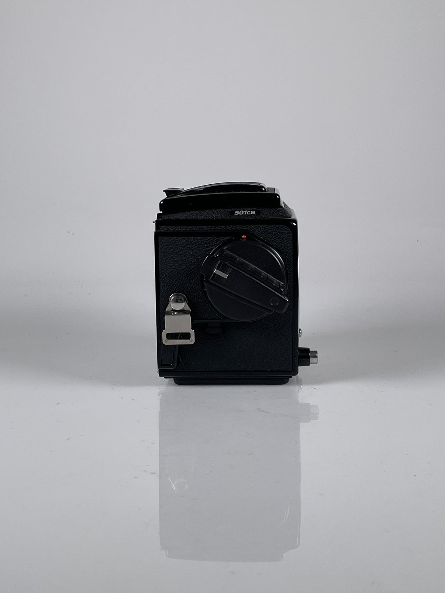 Hasselblad 501CM Film Camera Body Black, wlf waist level, acute matte split screen