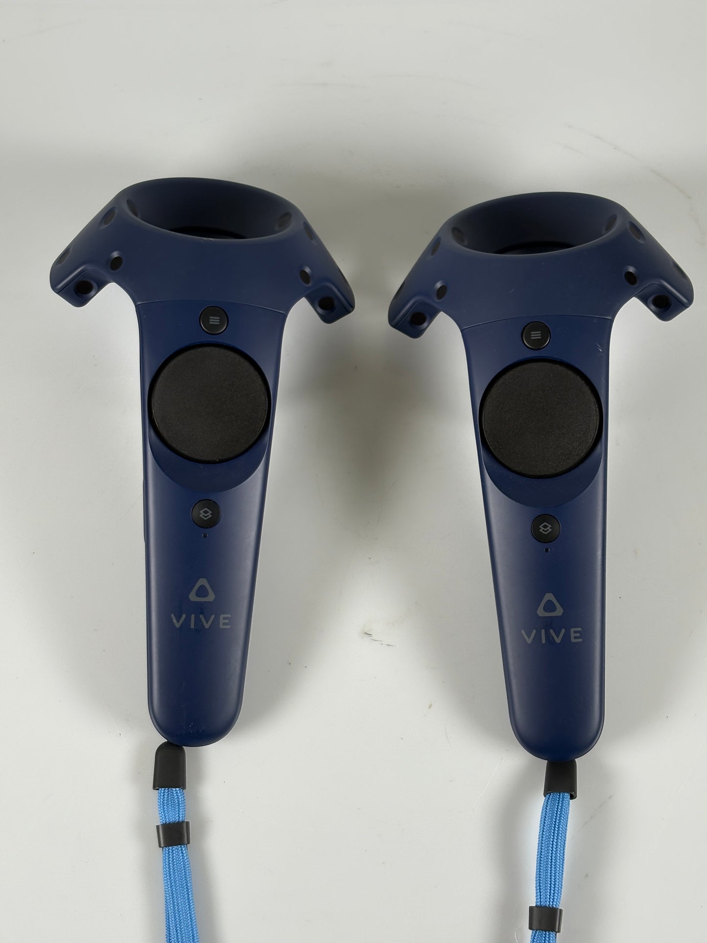 HTC Vive Pro HMD (upgrade kit) Virtual Reality Headset with remotes