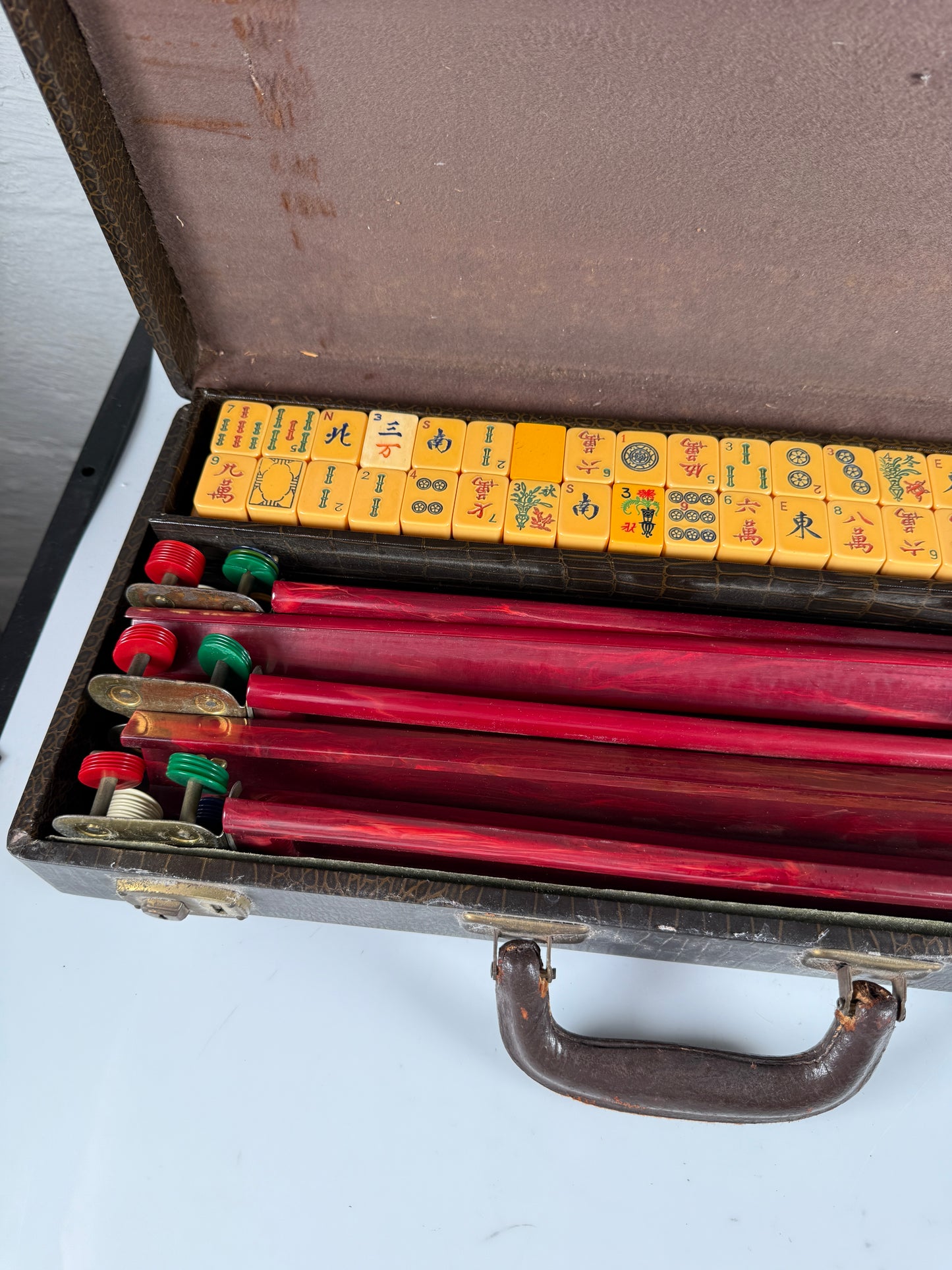 RARE Vintage Mahjong Mah Jong Jongg Catalin Bakelite Set with case