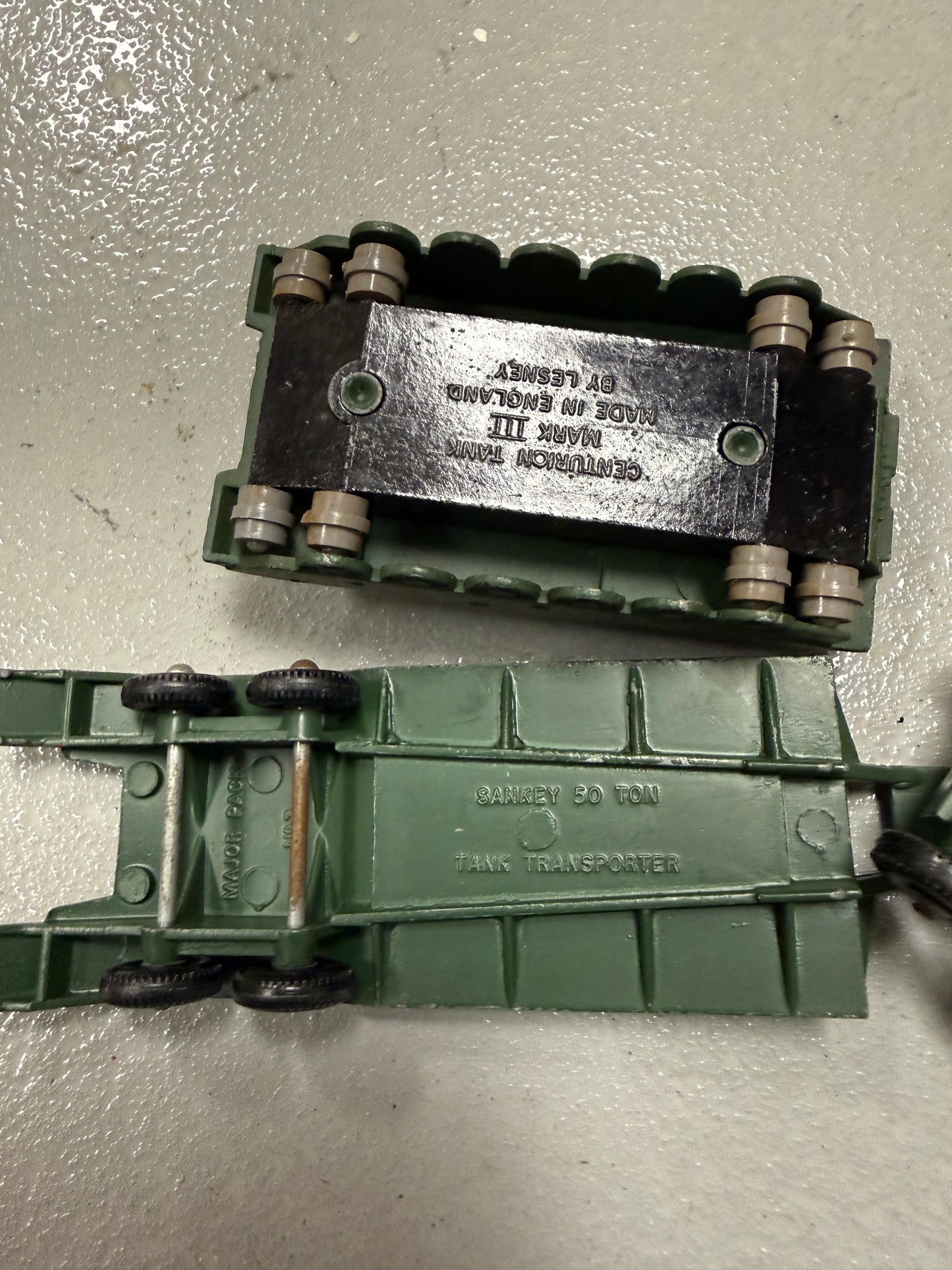 Vintage Lesney Matchbox car lot of 13 military vehicles tank, no 67, 68, 49, etc