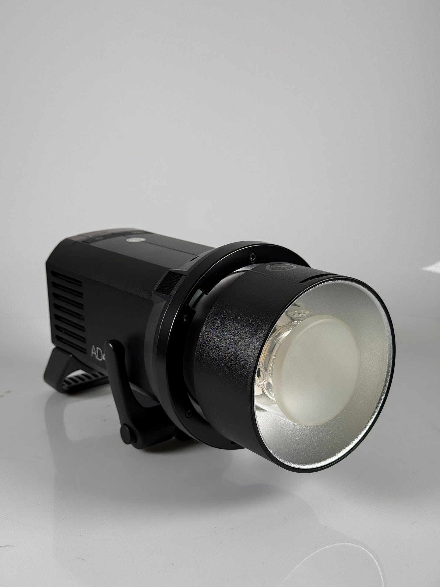 Godox AD400Pro 2.4G TTL HSS Outdoor Bowens Flash Speedlite Li-on Battery