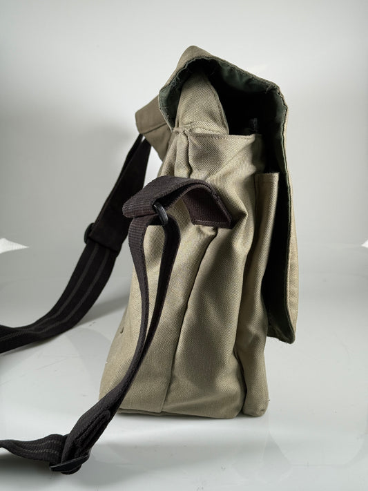 DOMKE CAMERA SHOULDER BAG IN tan