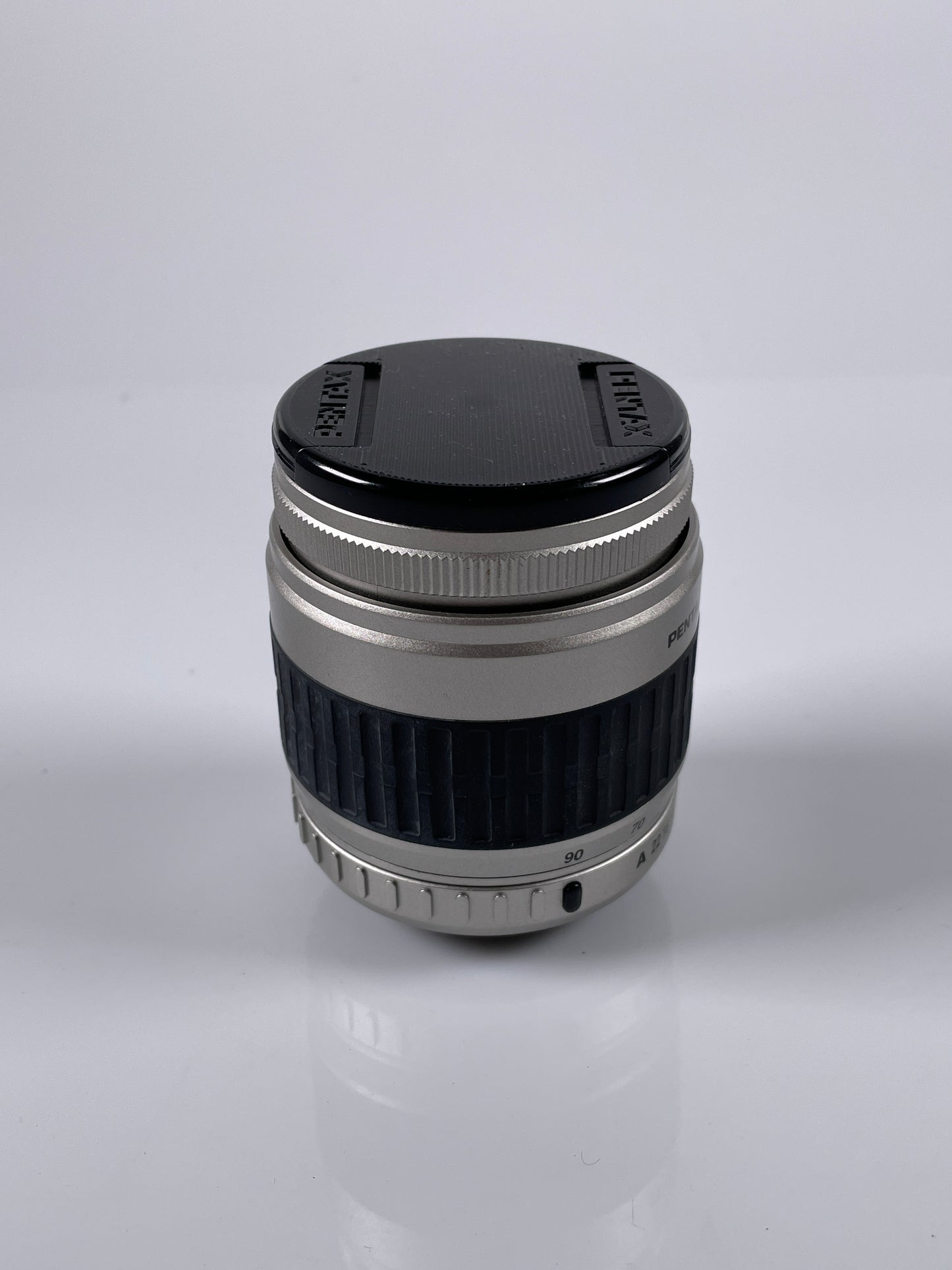 SMC Pentax-FA 28-90mm f3.5-5.6 zoom lens