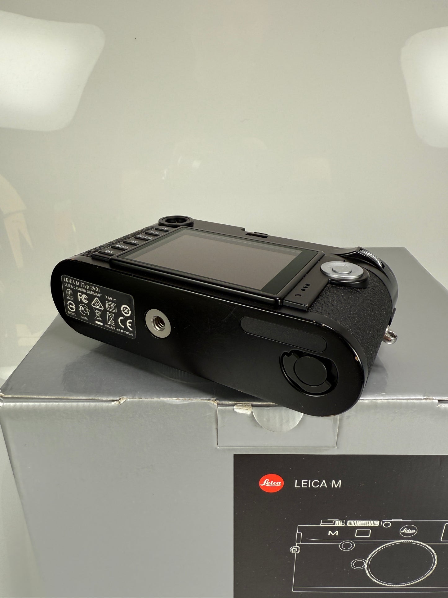 LEICA M (Typ 240) M240 Black 24 MP Digital Rangefinder Camera Body