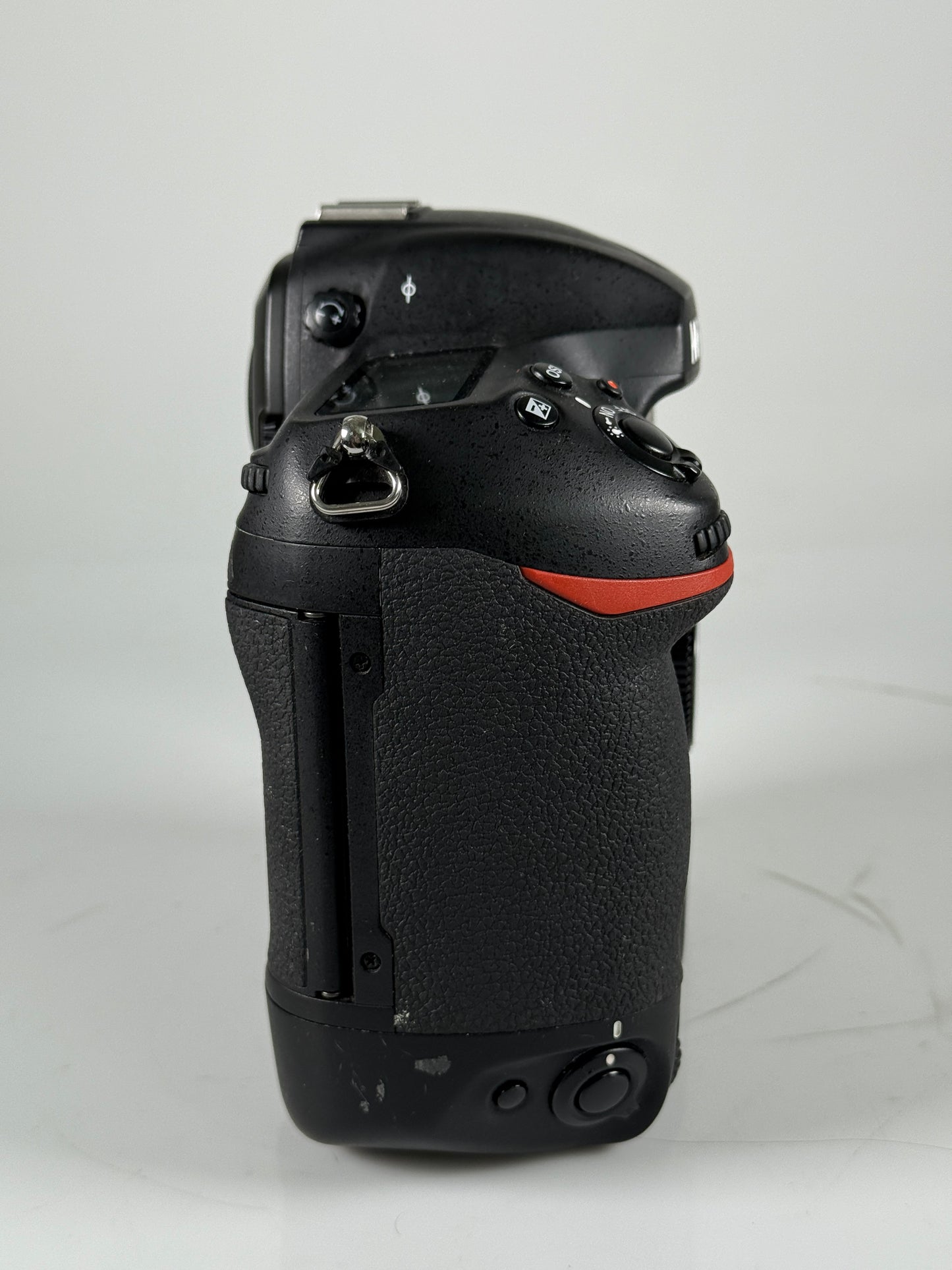 Nikon D5 Digital Camera 20.8MP DSLR Camera Body (Dual XQD Slots) D5-a