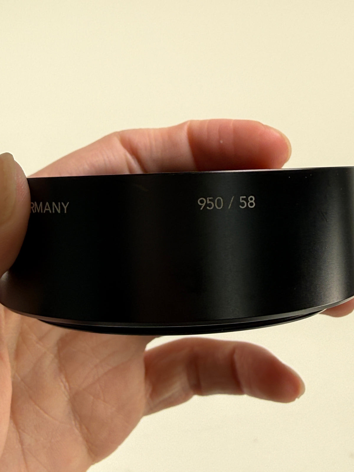 B+w camera lens hood 58mm 950