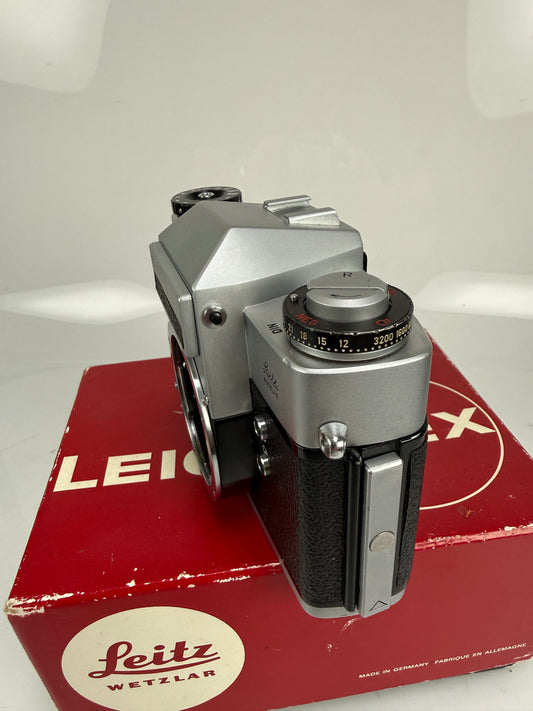 Leicaflex SL Chrome Body 35mm film camera with Red dial EARLY 1968