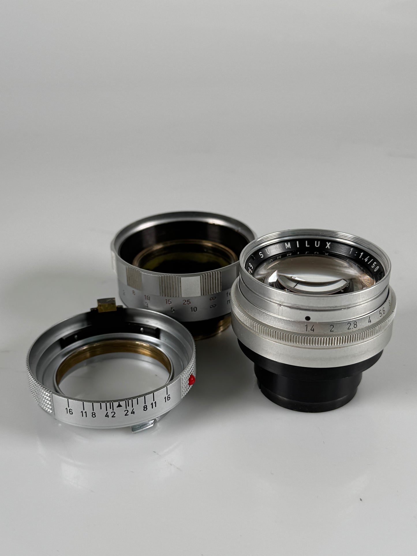LEITZ Leica Summilux M 50mm F1.4 E43 Chrome Lens Scalloped