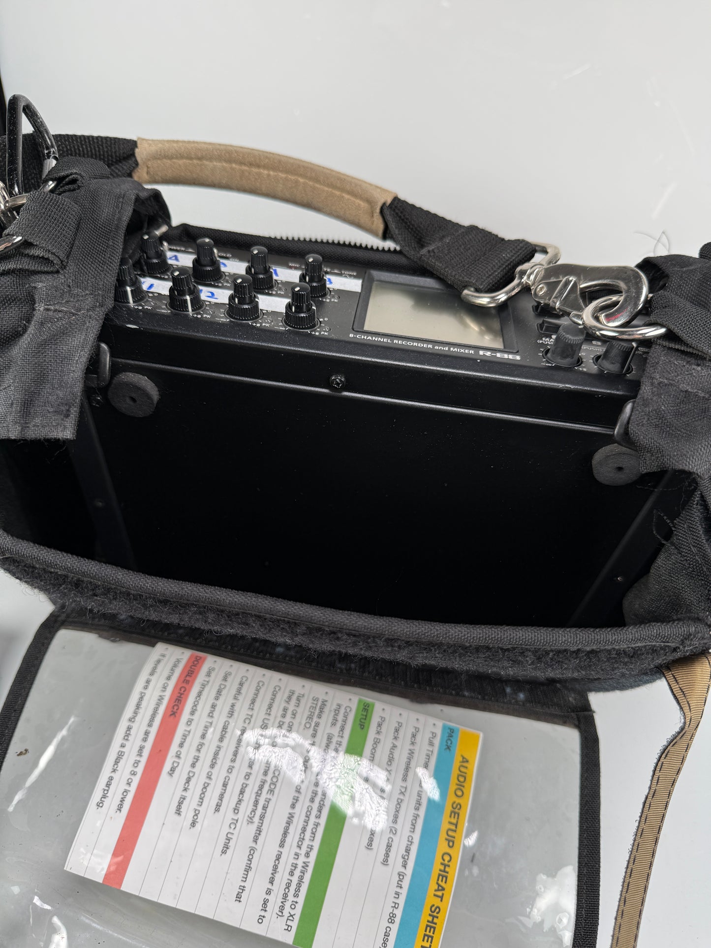 Roland R-88 8-Channel Recorder and Mixer + Porta Brace bag and power supply