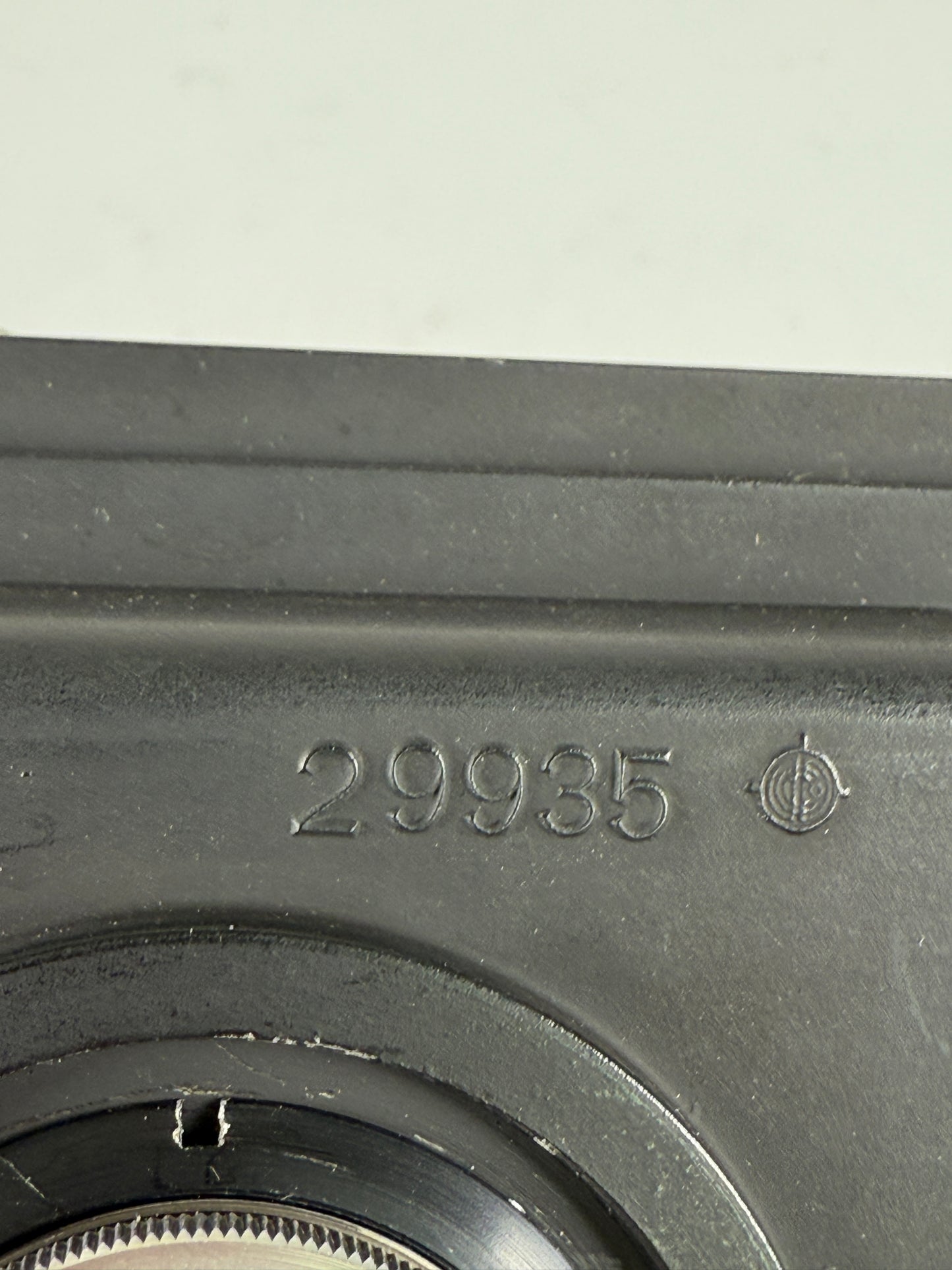 Schneider Kreuznach 90mm f6.8 Angulon Synchro-Compur B Shutter