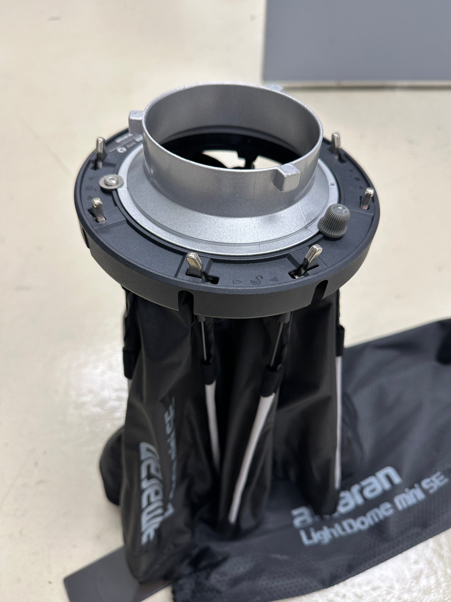Aputure Amaran Light Dome Mini SE Softbox Bowens Mount diffuser 150c 300c 200x with grid