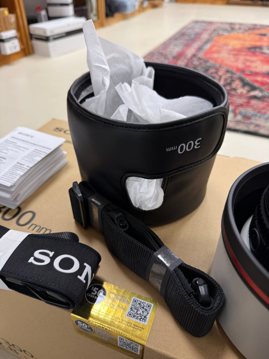 Sony FE 300mm F2.8 GM OSS Full-frame Telephoto Prime G Master Lens