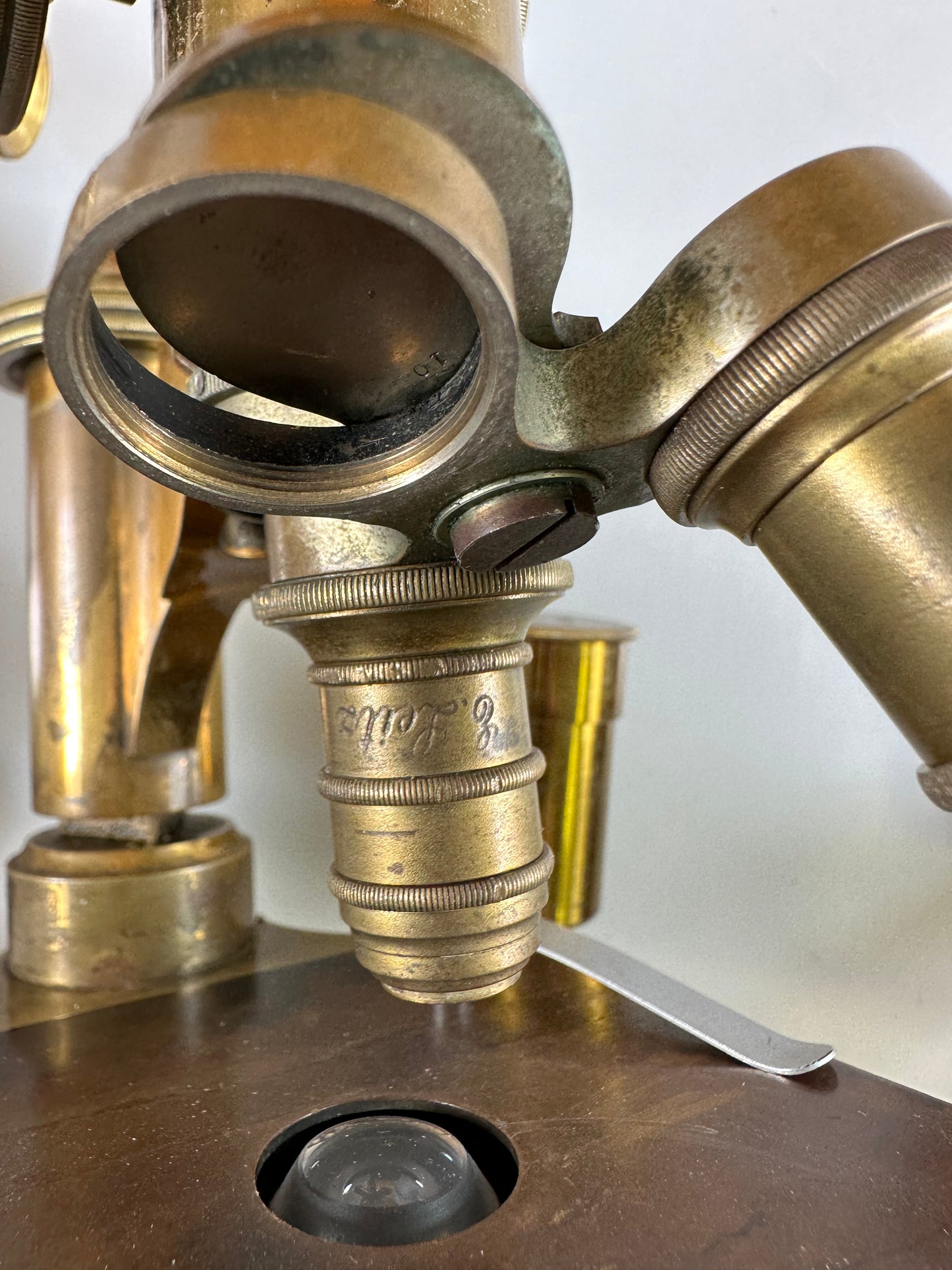 Leica LEITZ Wetzlar vintage Brass Microscope w/ 7, 3 objective Columbia univ