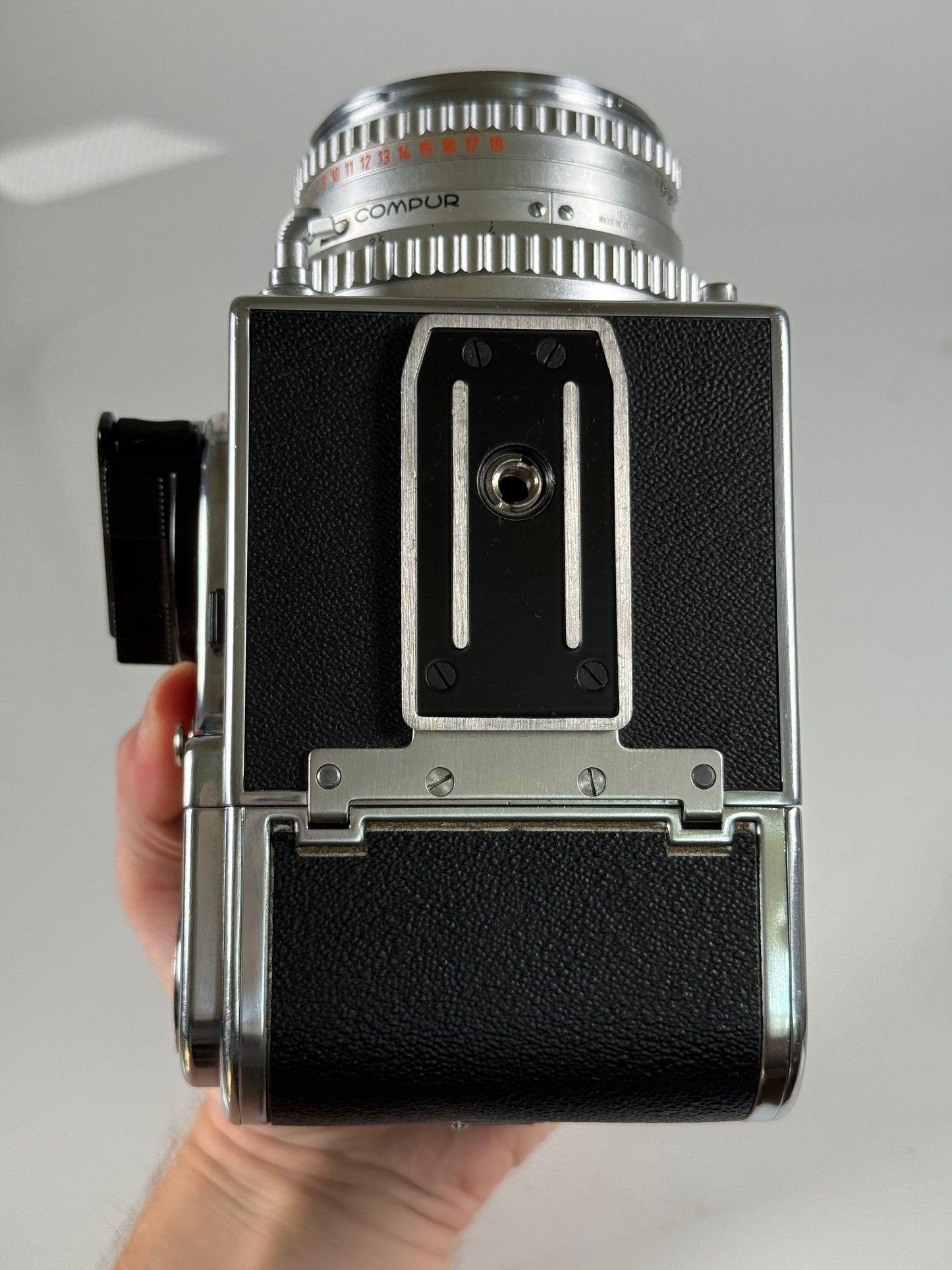 HASSELBLAD 500CM 500C/M CAMERA 80MM F/2.8 A12 w/ WLF